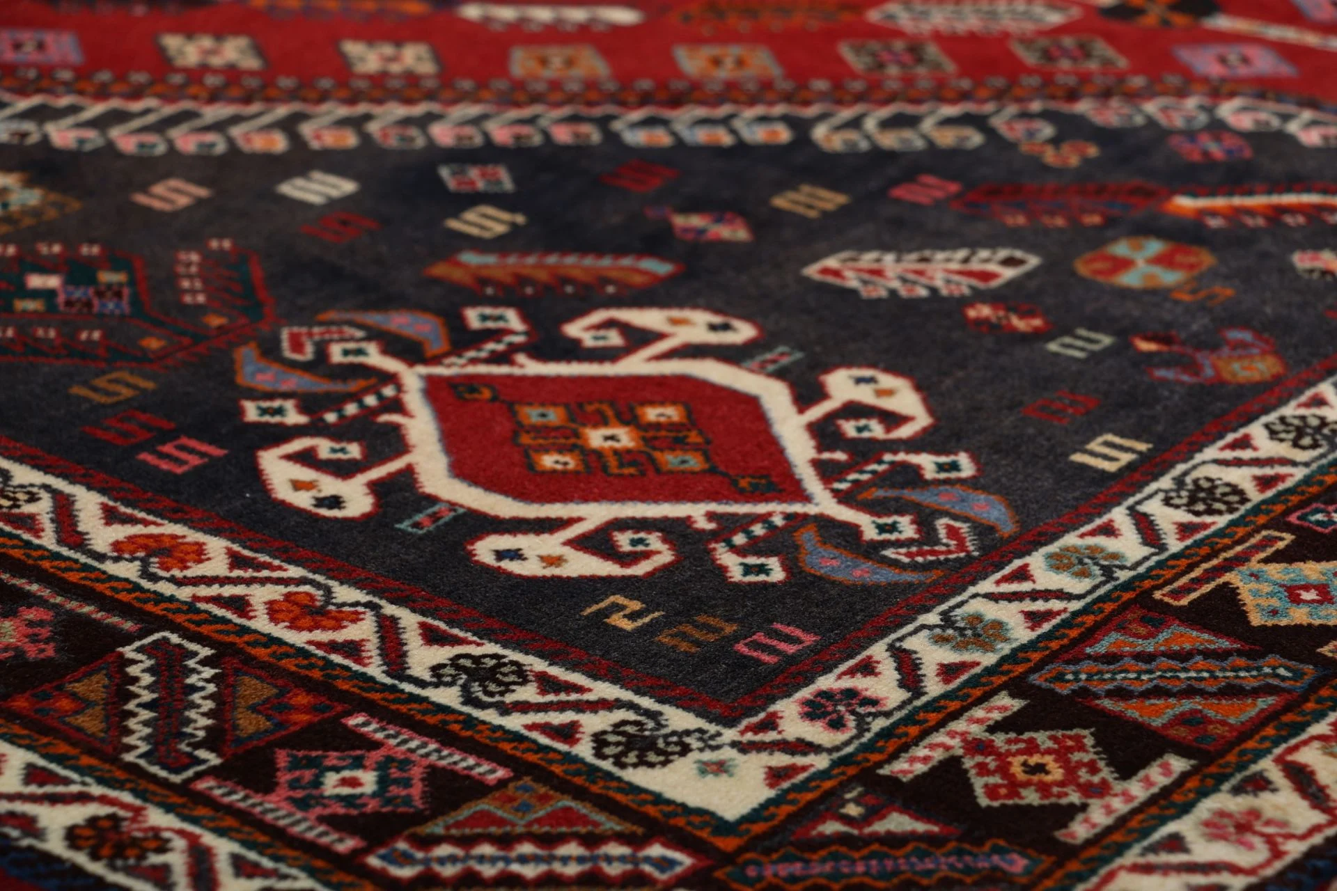 Handgeknüpfter Shiraz Perserteppich 155 × 257 cm