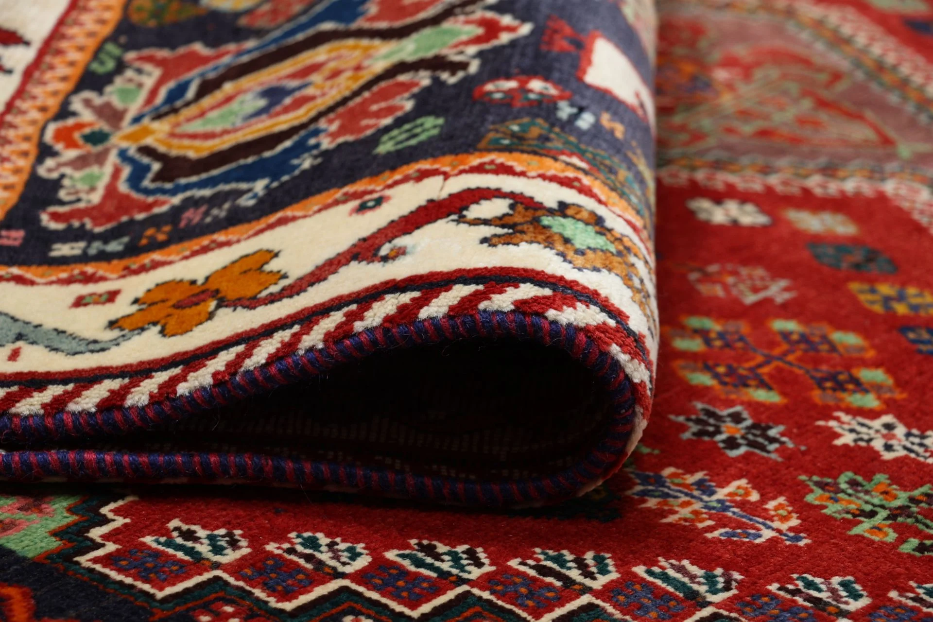 Shiraz Perserteppich 157 × 238 cm aus Wolle, handgeknüpft