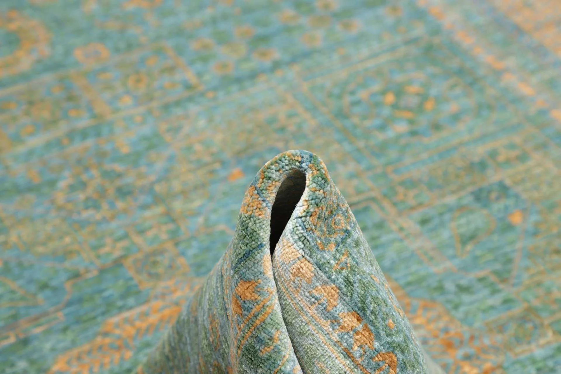 Mamluk Orientteppich 174 × 239 cm aus Wolle, handgeknüpft