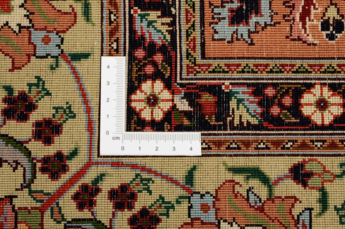Täbriz Perserteppich aus Iran, 151 × 214 cm