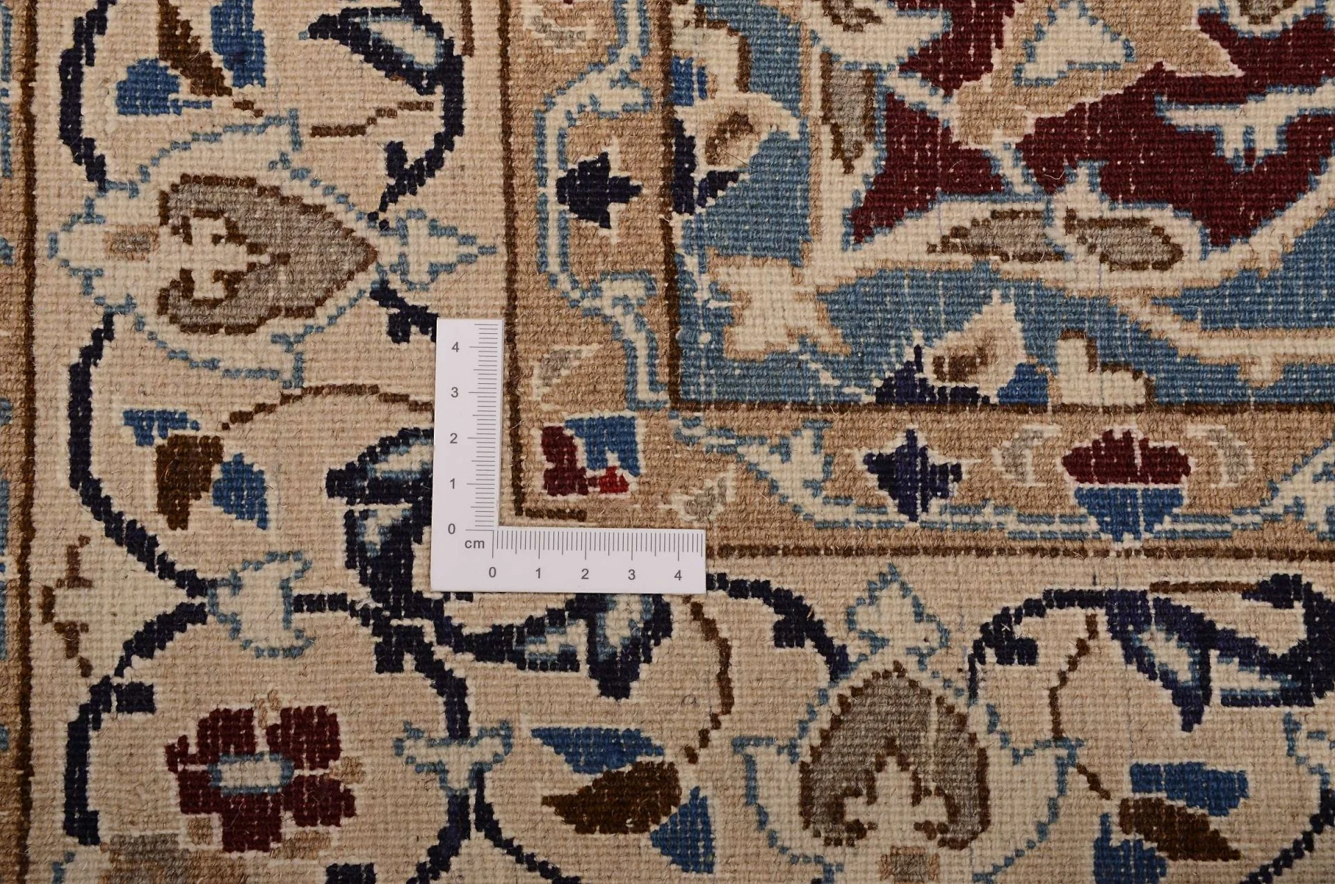 Nain Perserteppich 115 × 205 cm aus Wolle, handgeknüpft