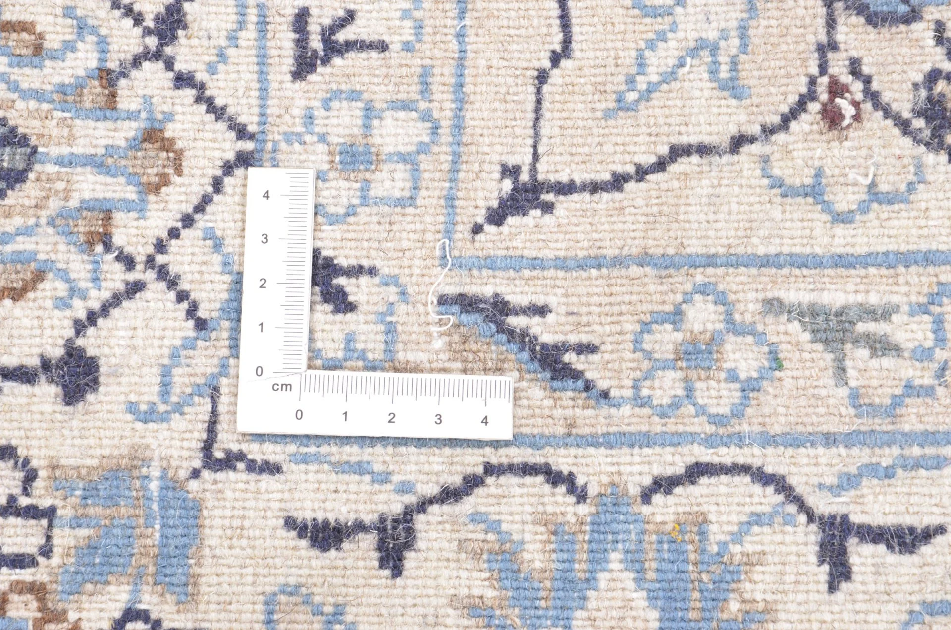 Nain Perserteppich 117 × 212 cm aus Wolle, handgeknüpft