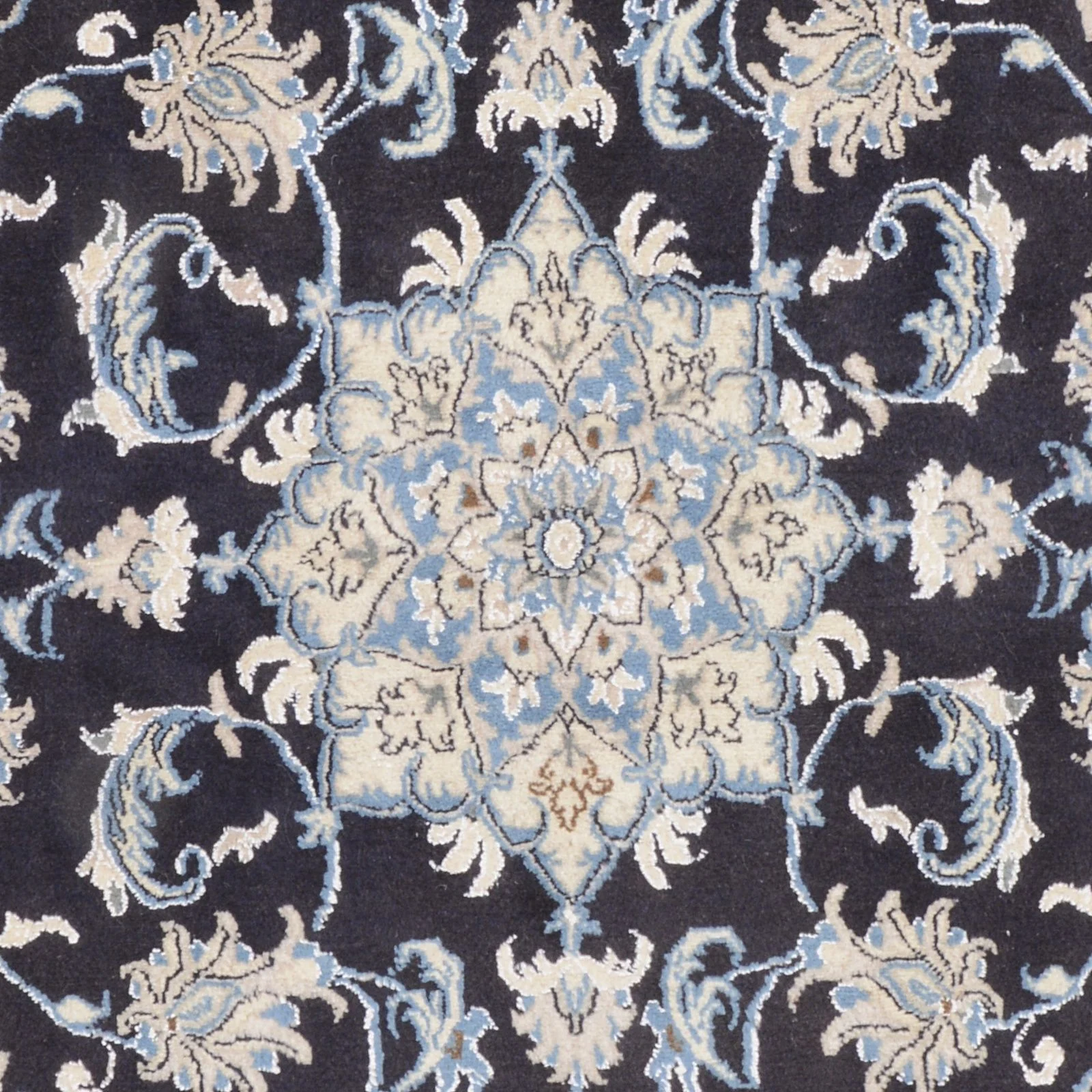 perserteppich-nain-115-x-221-cm-schurwolle-handgeknupft-4 Nain Perserteppich 115 × 221 cm aus Wolle, handgeknüpft