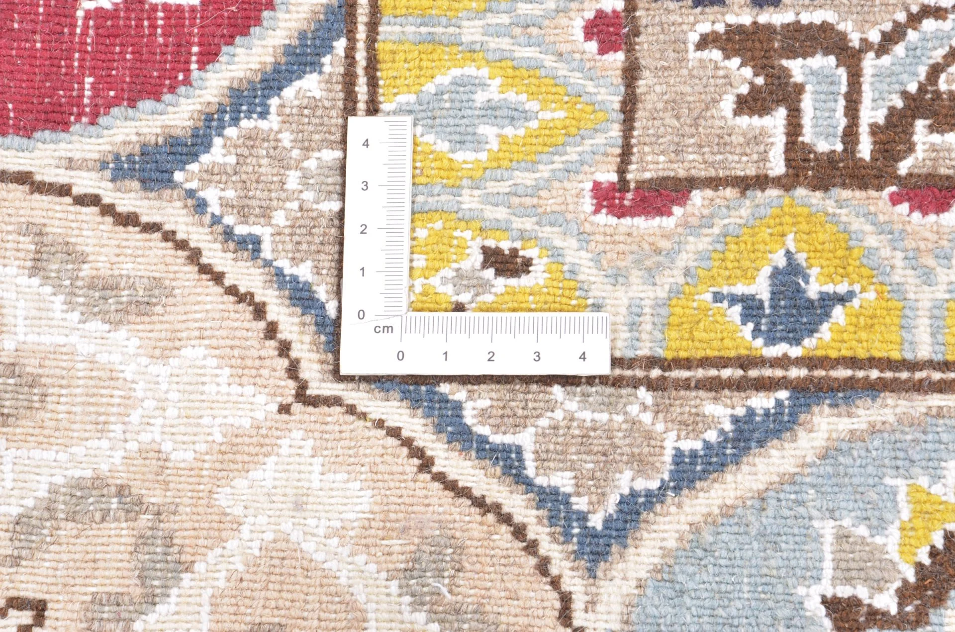 Nain Perserteppich aus Iran, 193 × 303 cm