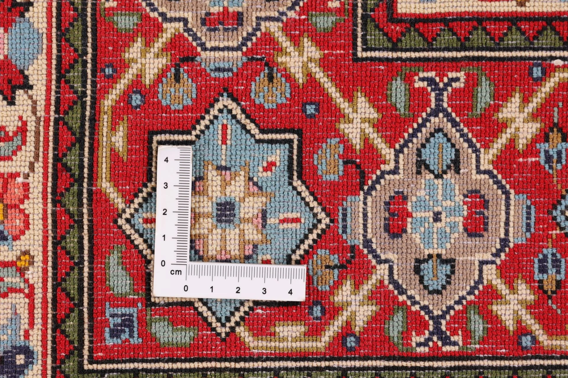 Ghom Perserteppich aus Iran, 118 × 185 cm