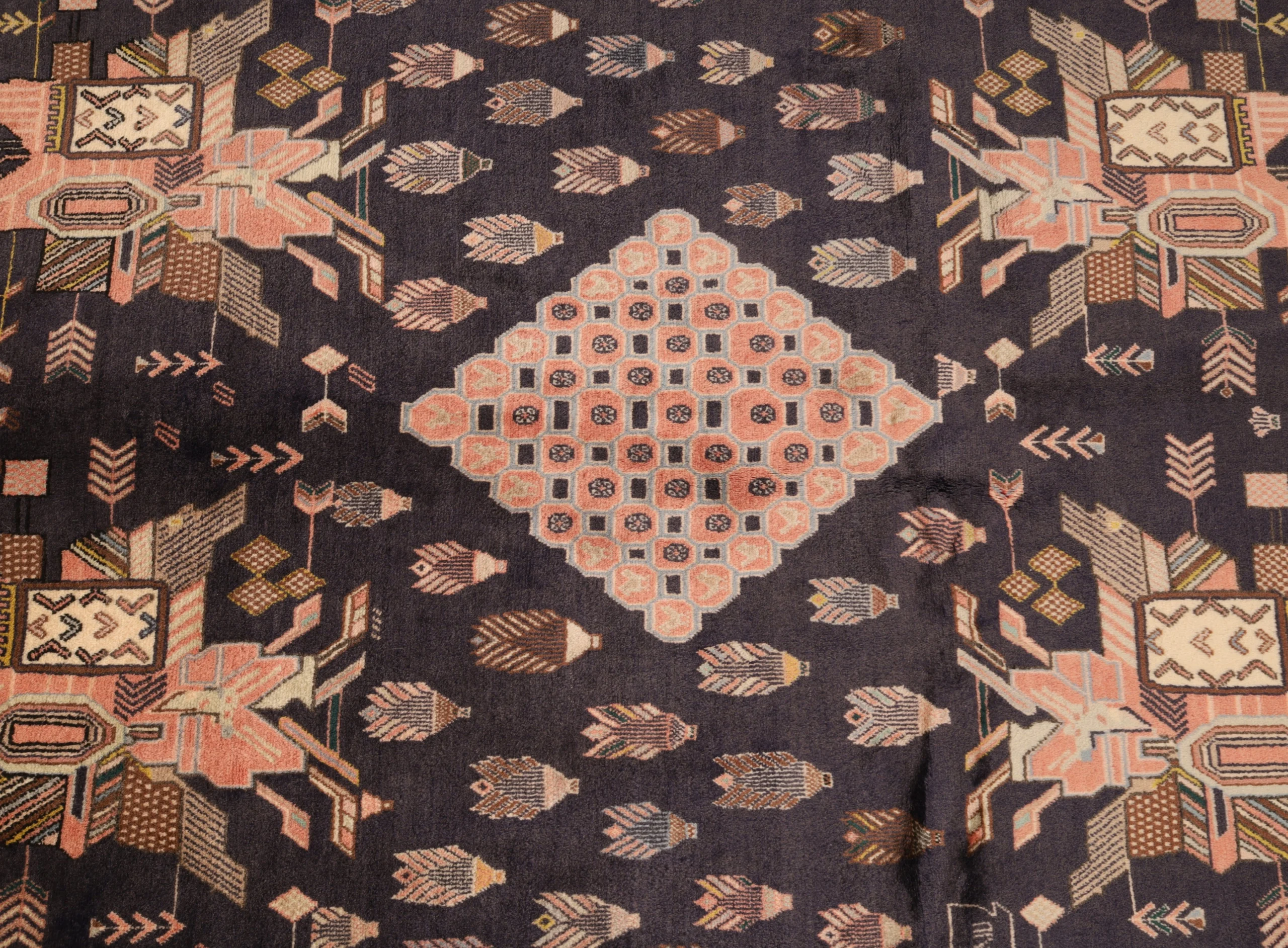 Perserteppich aus Iran, 166 × 128 cm
