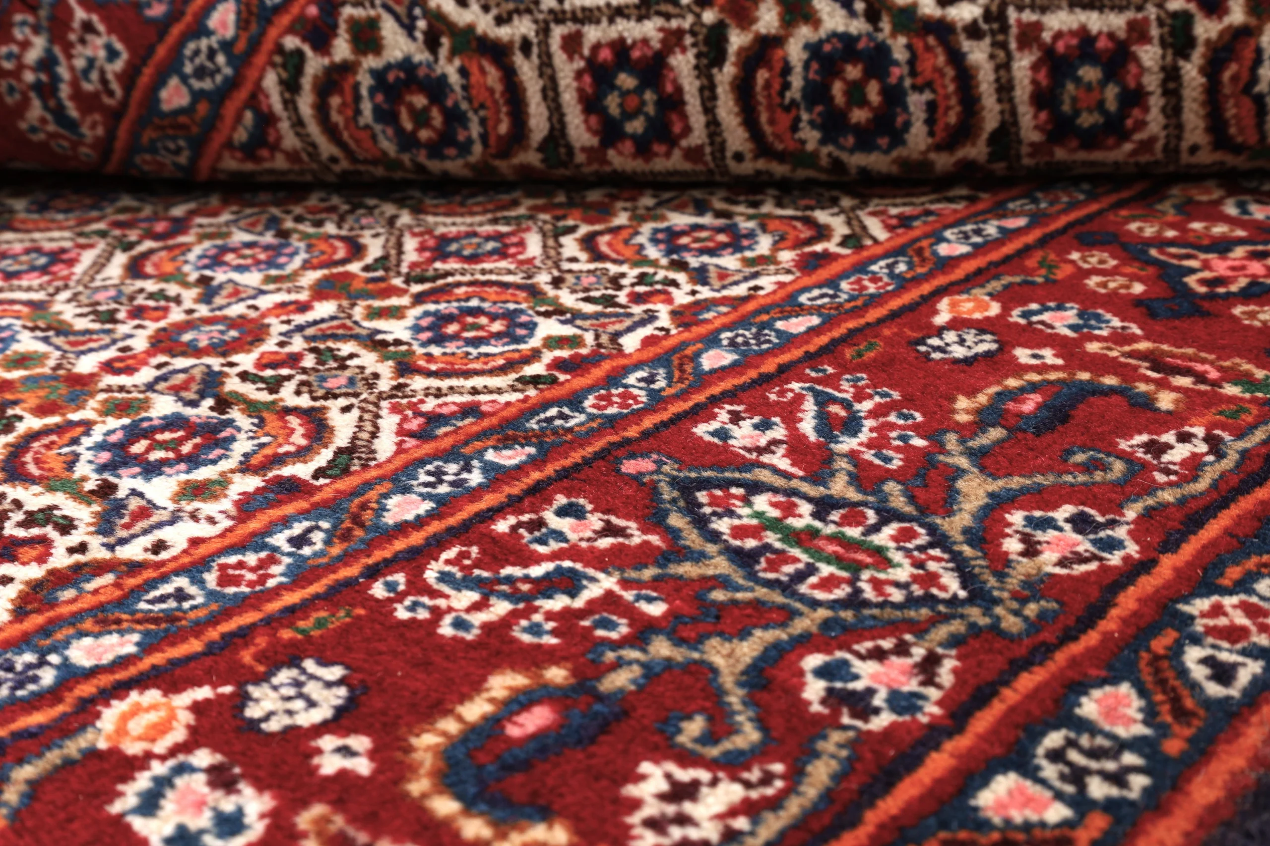Moud Perserteppich aus Iran, 385 × 85 cm