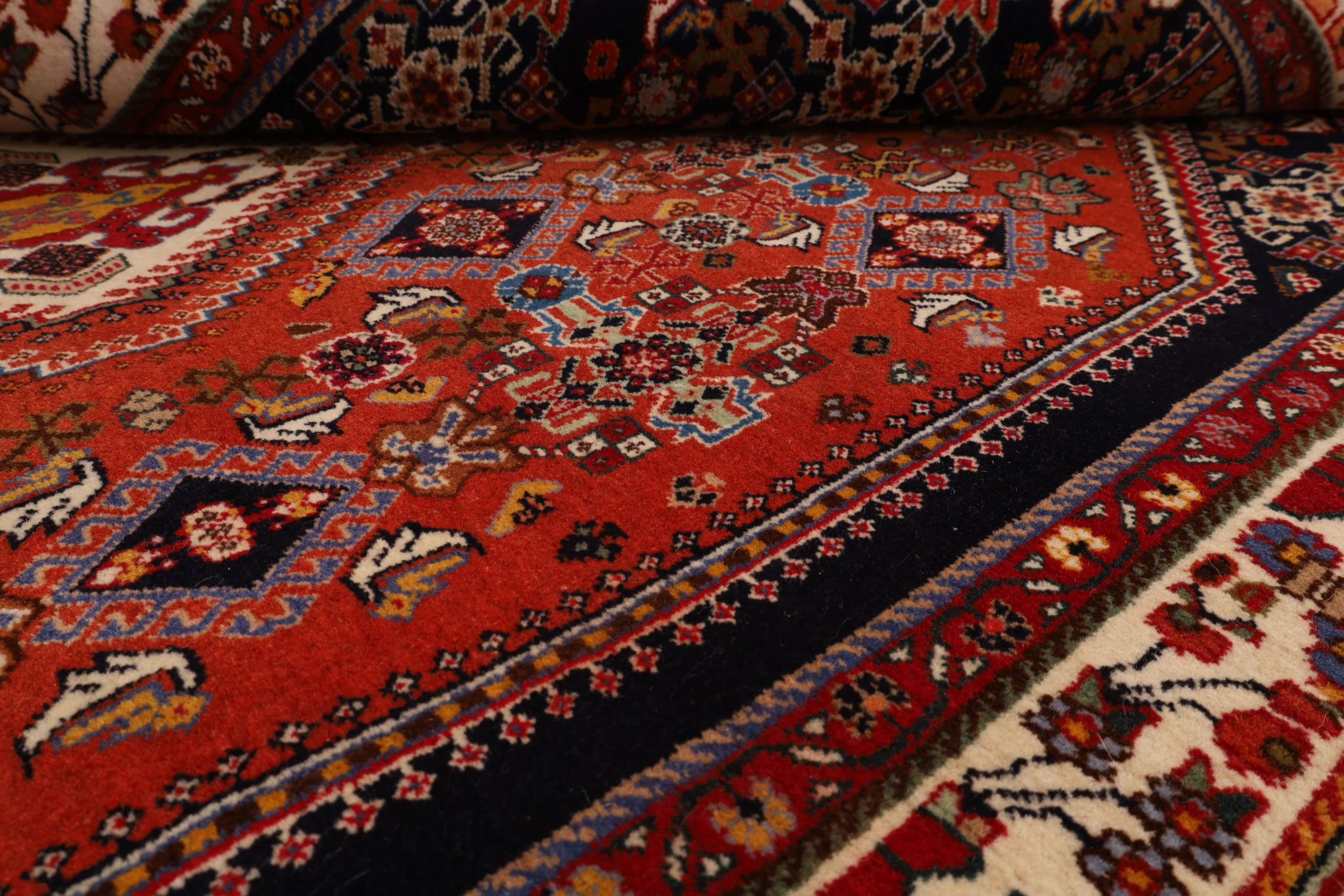Qashqai Perserteppich aus Iran, 207 × 130 cm