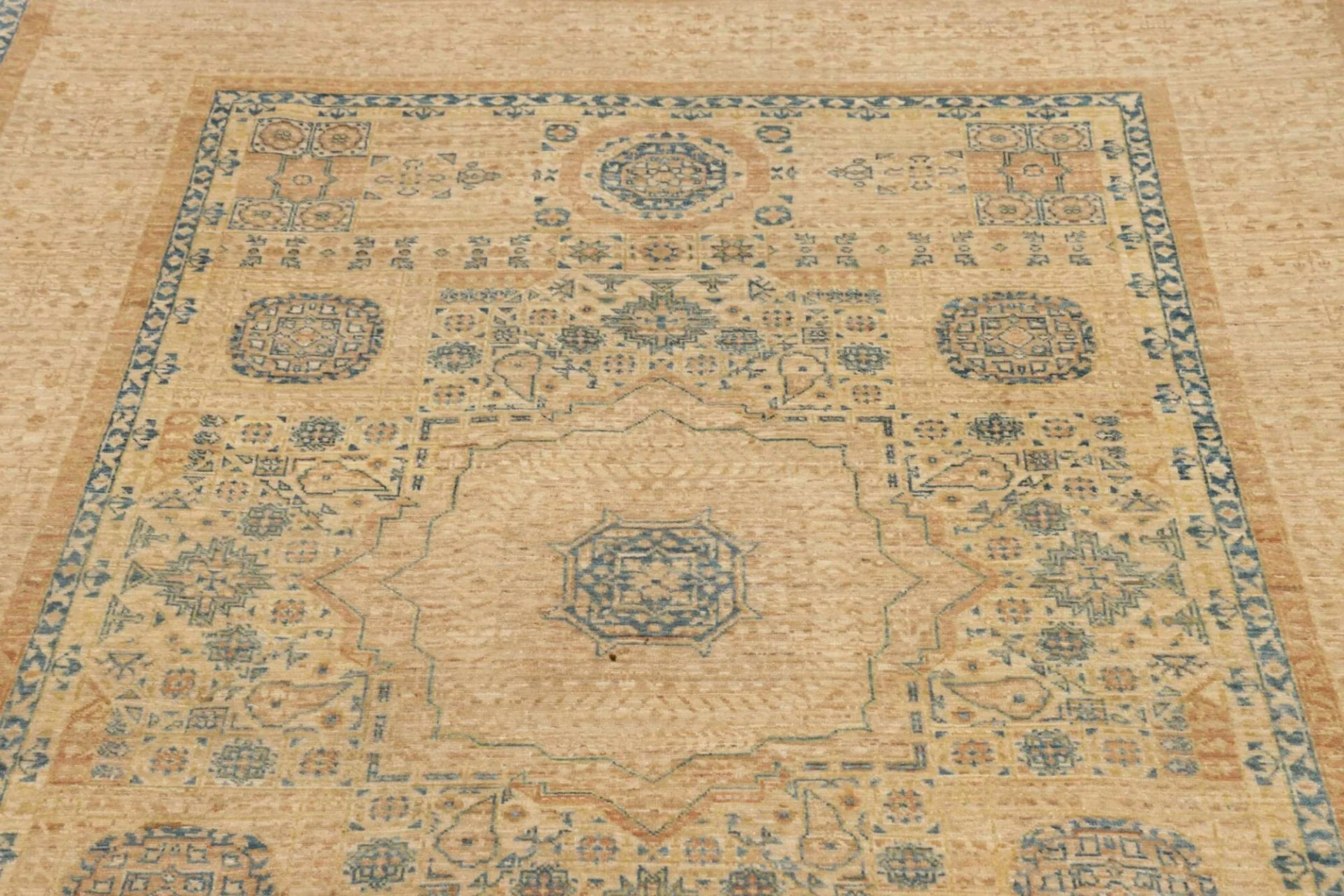 Handgeknüpfter Mamluk Orientteppich 146 × 195 cm