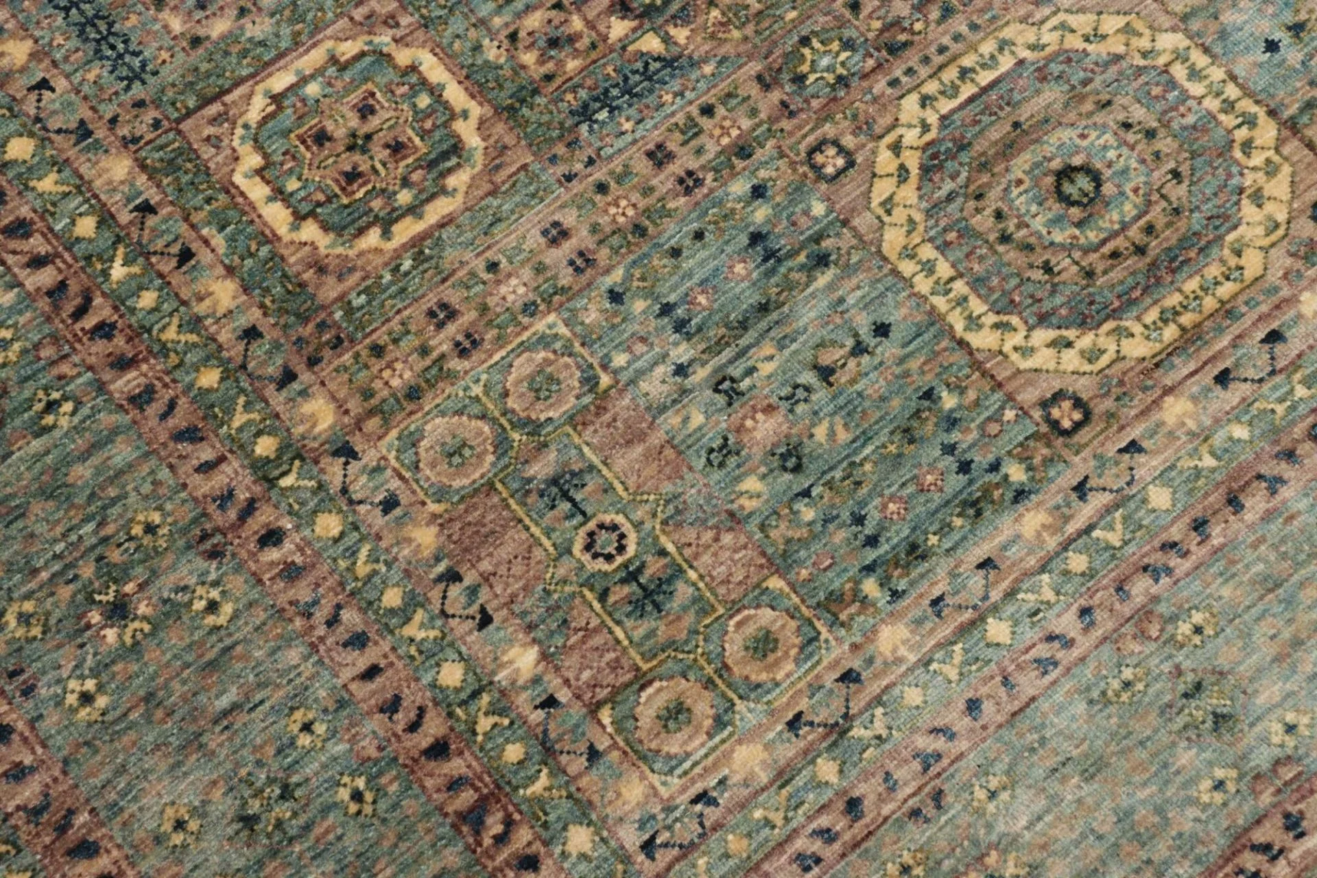 Handgeknüpfter Mamluk Orientteppich 128 × 182 cm