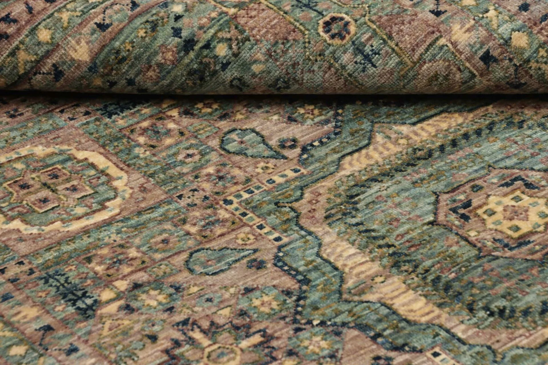 Handgeknüpfter Mamluk Orientteppich 128 × 182 cm