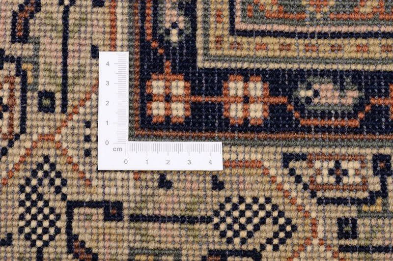 Handgeknüpfter Orientteppich 199 × 254 cm