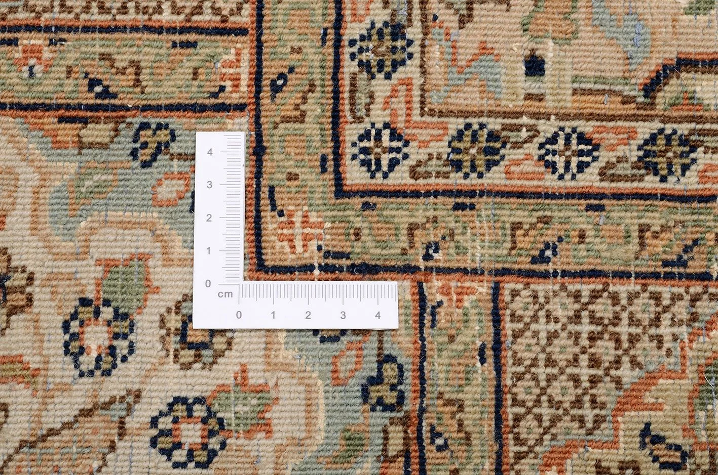 Bakhtiari Orientteppich aus Indien, 121 × 181 cm