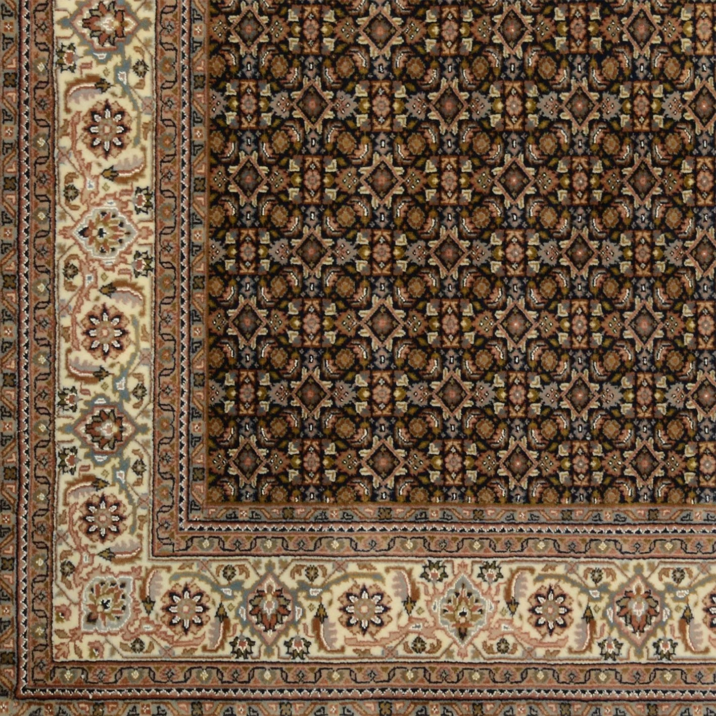 Täbriz Orientteppich aus Indien, 201 × 244 cm