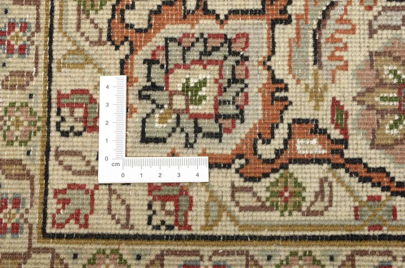Handgeknüpfter Täbriz Orientteppich 201 × 247 cm