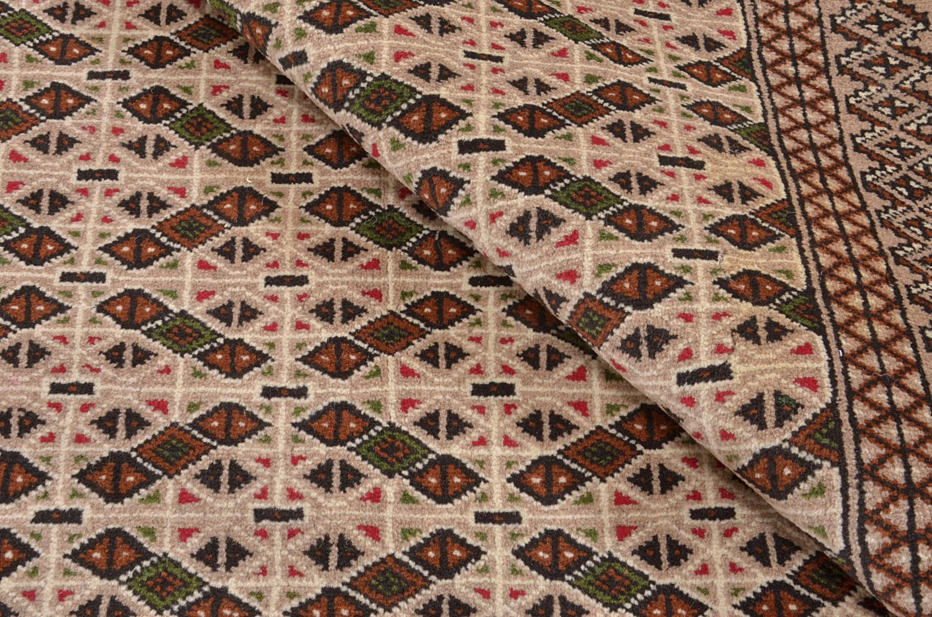 orientteppich-buchara-134-x-189-cm-schurwolle-handgeknupft-10 Orientteppich 134 × 189 cm aus Wolle, handgeknüpft