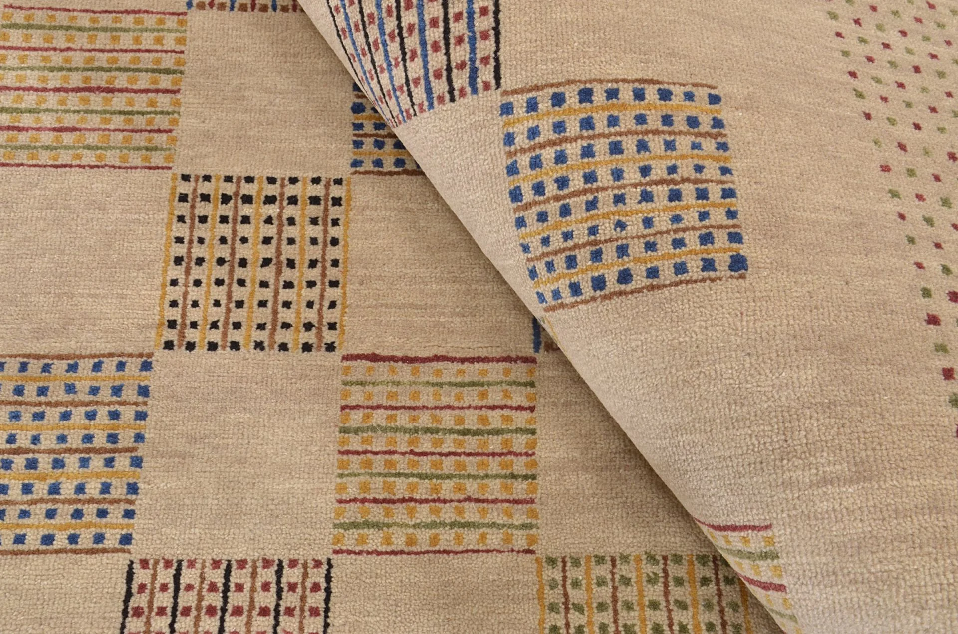 Loribaft Orientteppich aus Indien, 140 × 207 cm