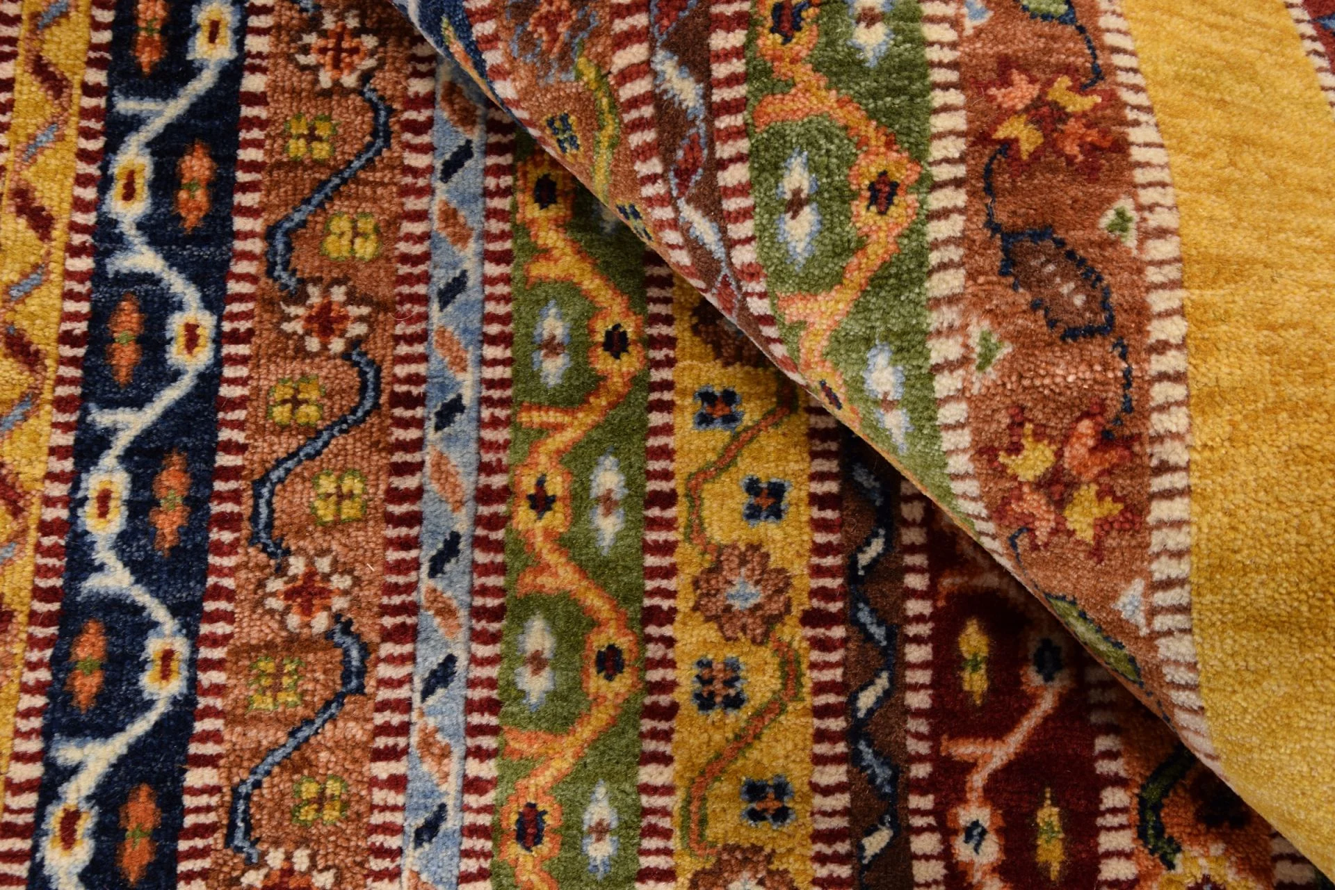 Handgeknüpfter Loribaft Orientteppich 125 × 186 cm