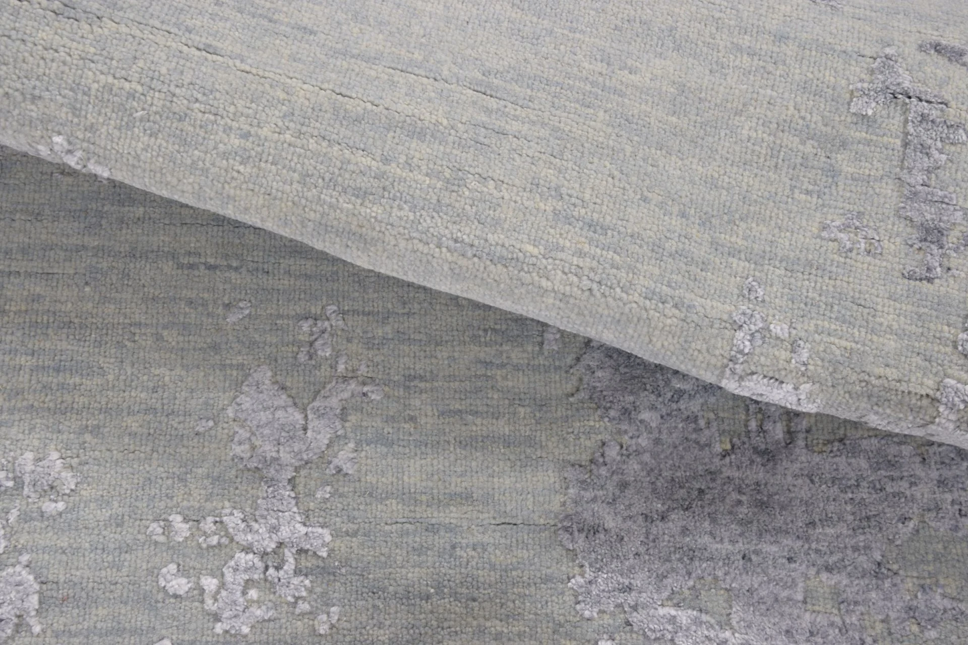 Orientteppich aus Indien, 123 × 195 cm