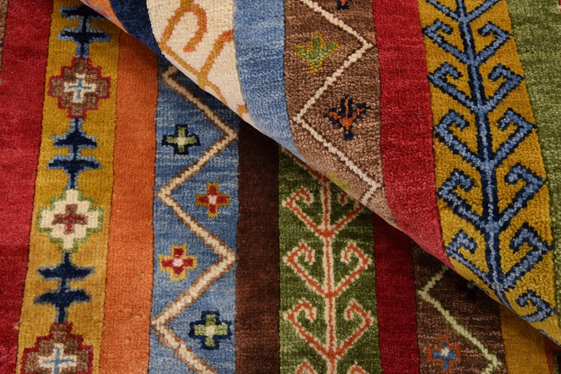 Loribaft Orientteppich aus Indien, 184 × 276 cm