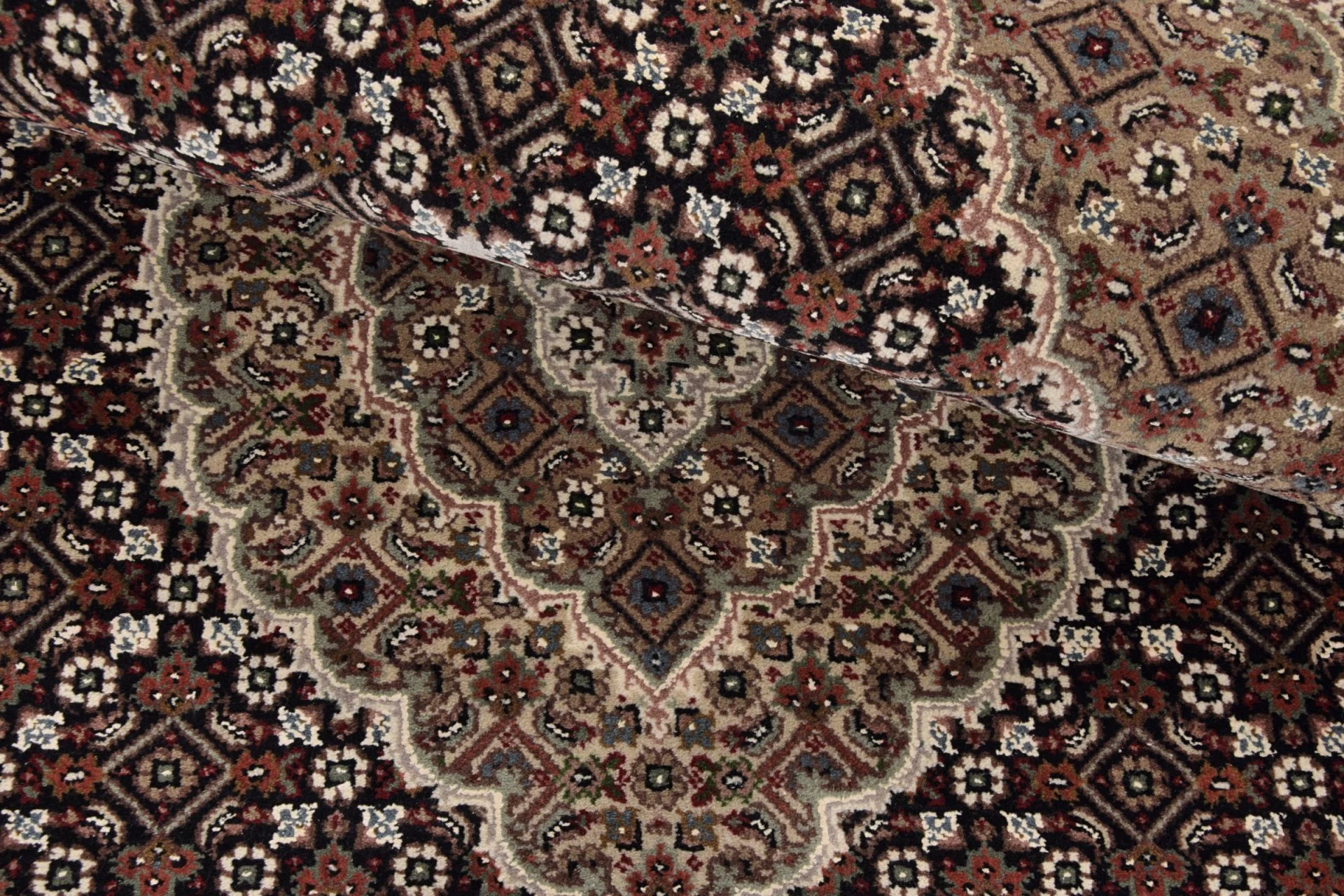 Täbriz Orientteppich aus Indien, 125 × 185 cm