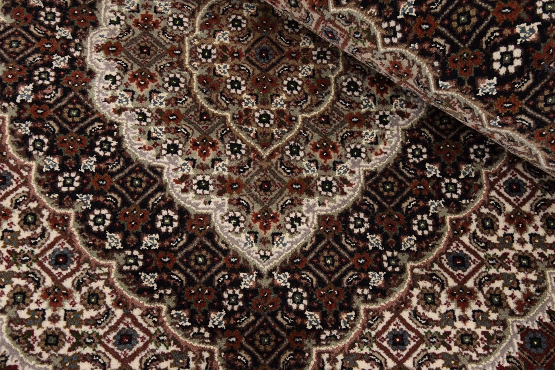 Täbriz Orientteppich aus Indien, 199 × 251 cm