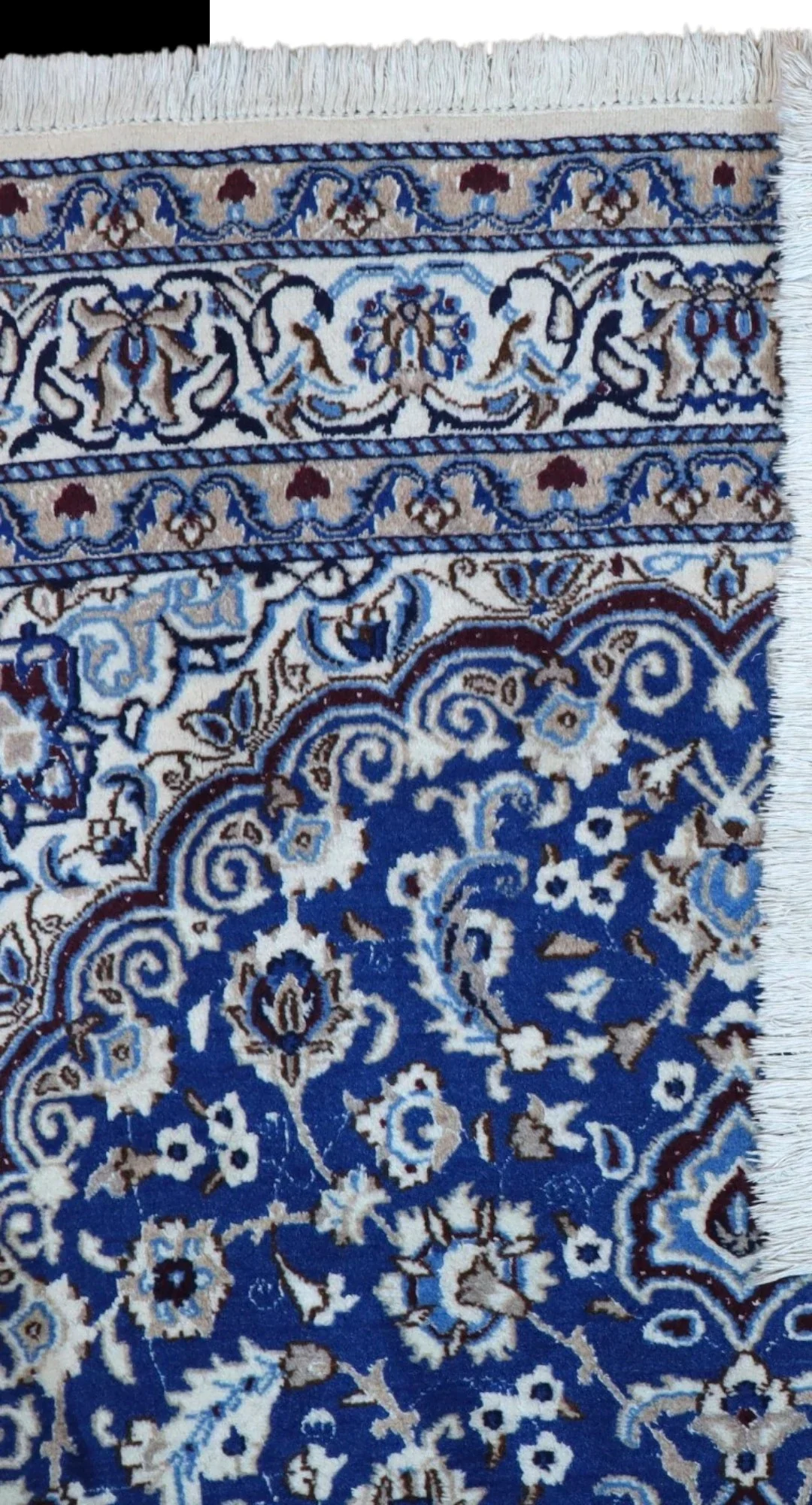 Nain Perserteppich 242 × 156 cm aus Wolle, handgeknüpft