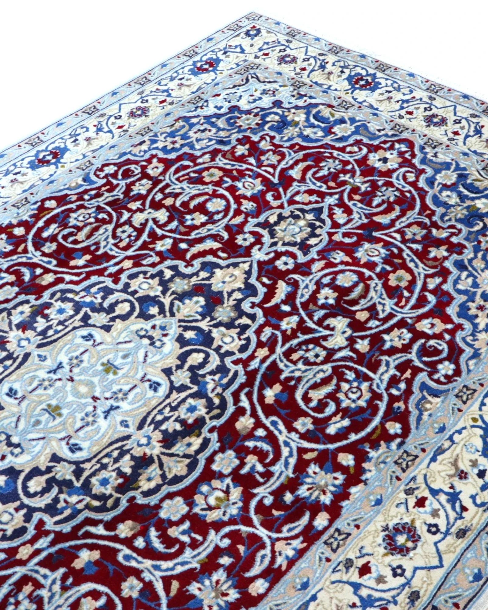 Handgeknüpfter Nain Perserteppich 257 × 161 cm