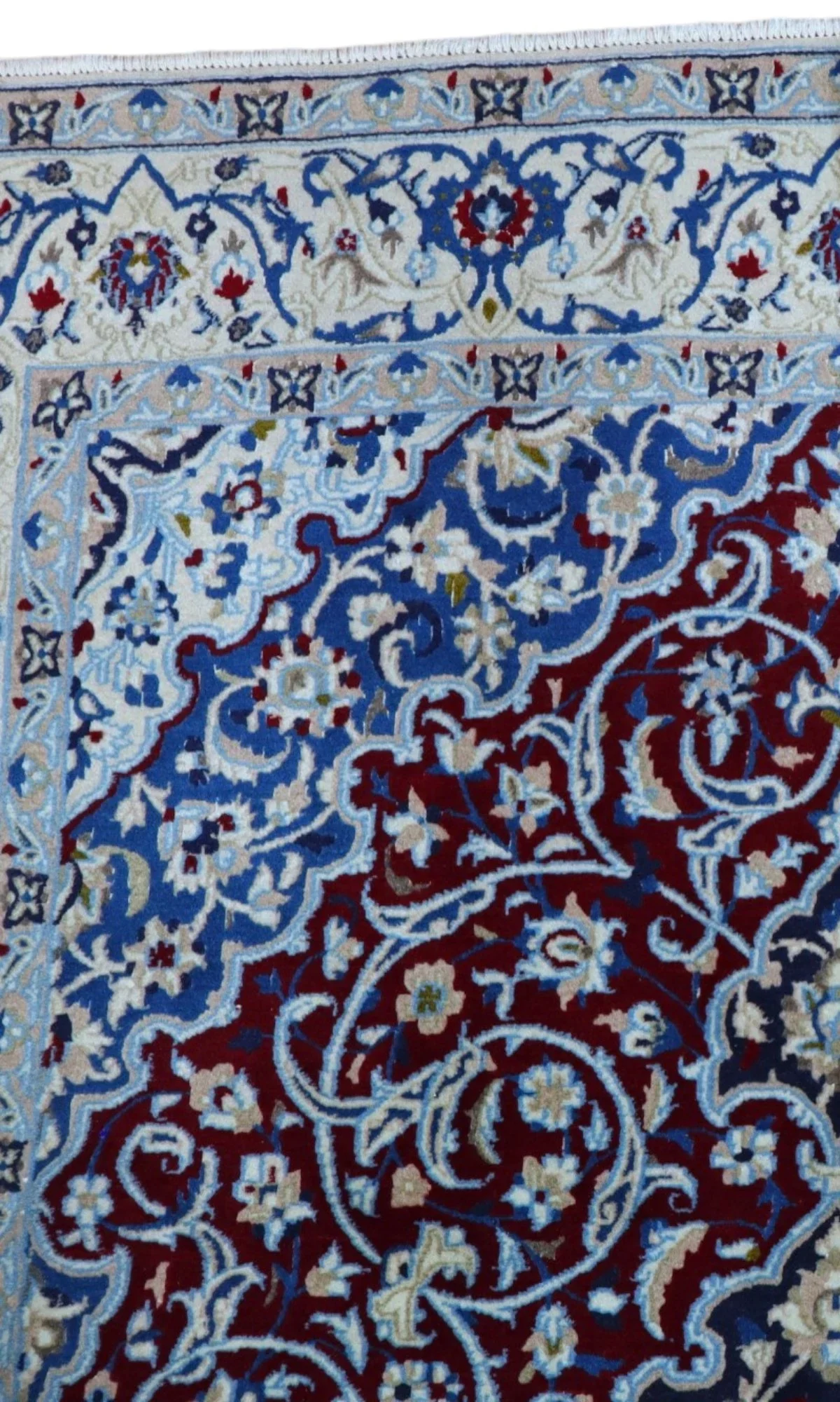 Handgeknüpfter Nain Perserteppich 257 × 161 cm
