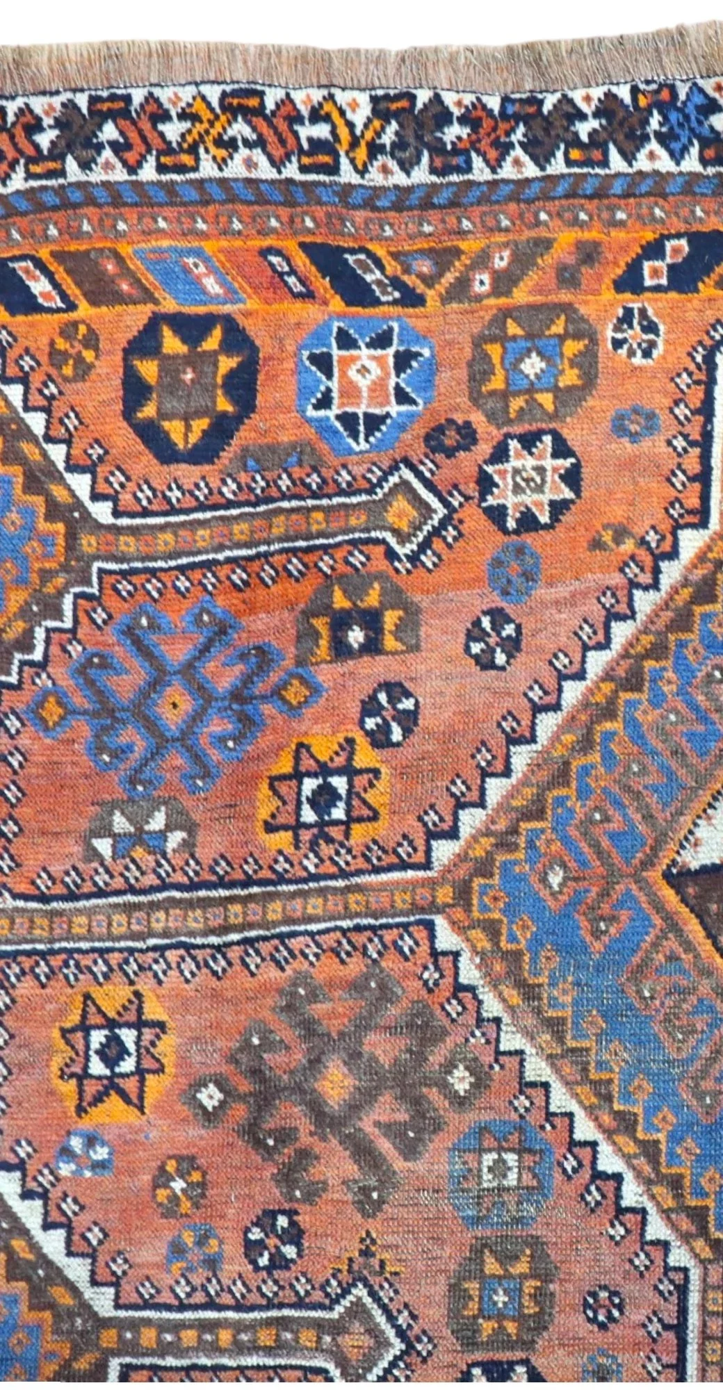 Perserteppich aus Iran, 237 × 160 cm