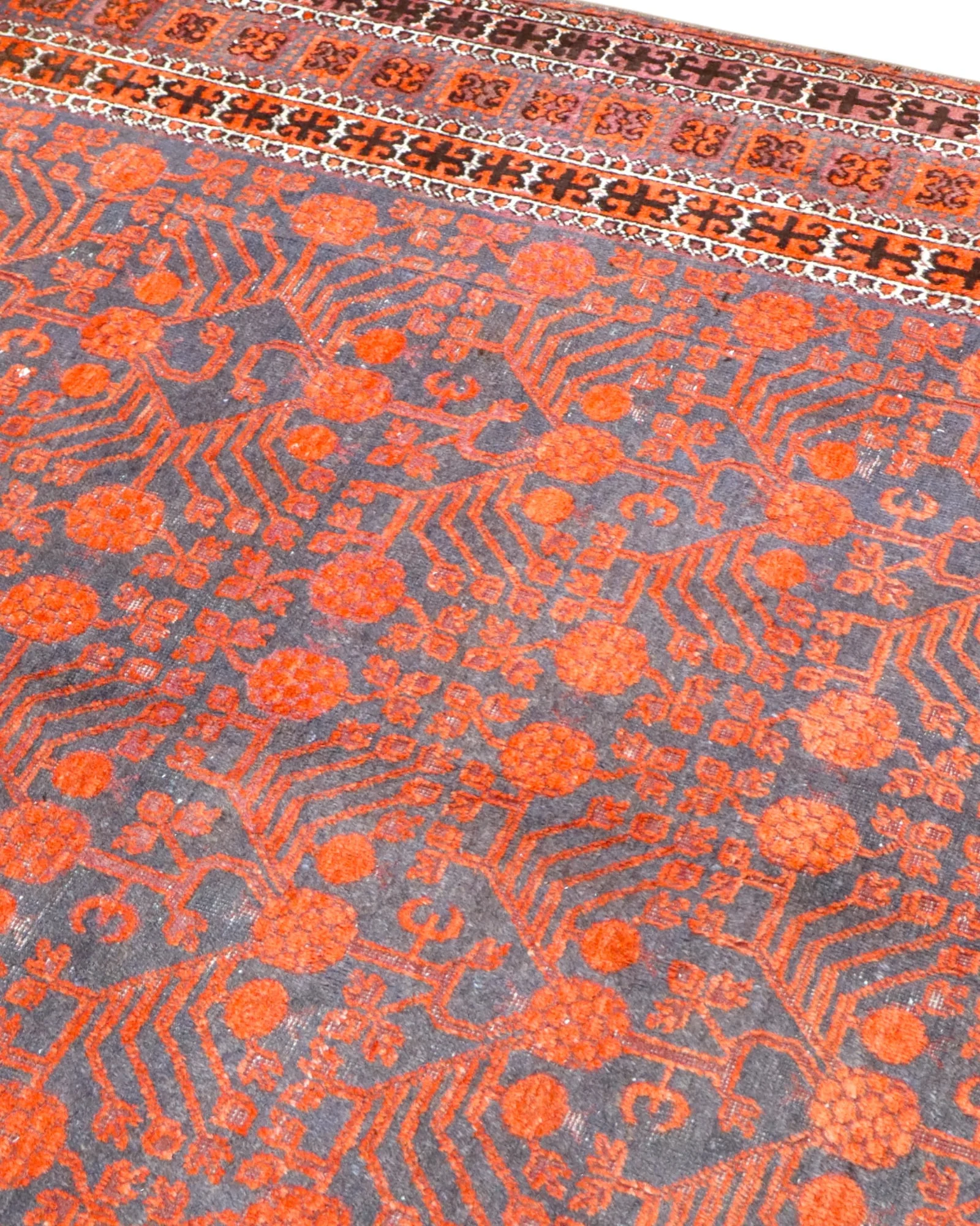 Baluch Perserteppich aus Iran, 376 × 191 cm