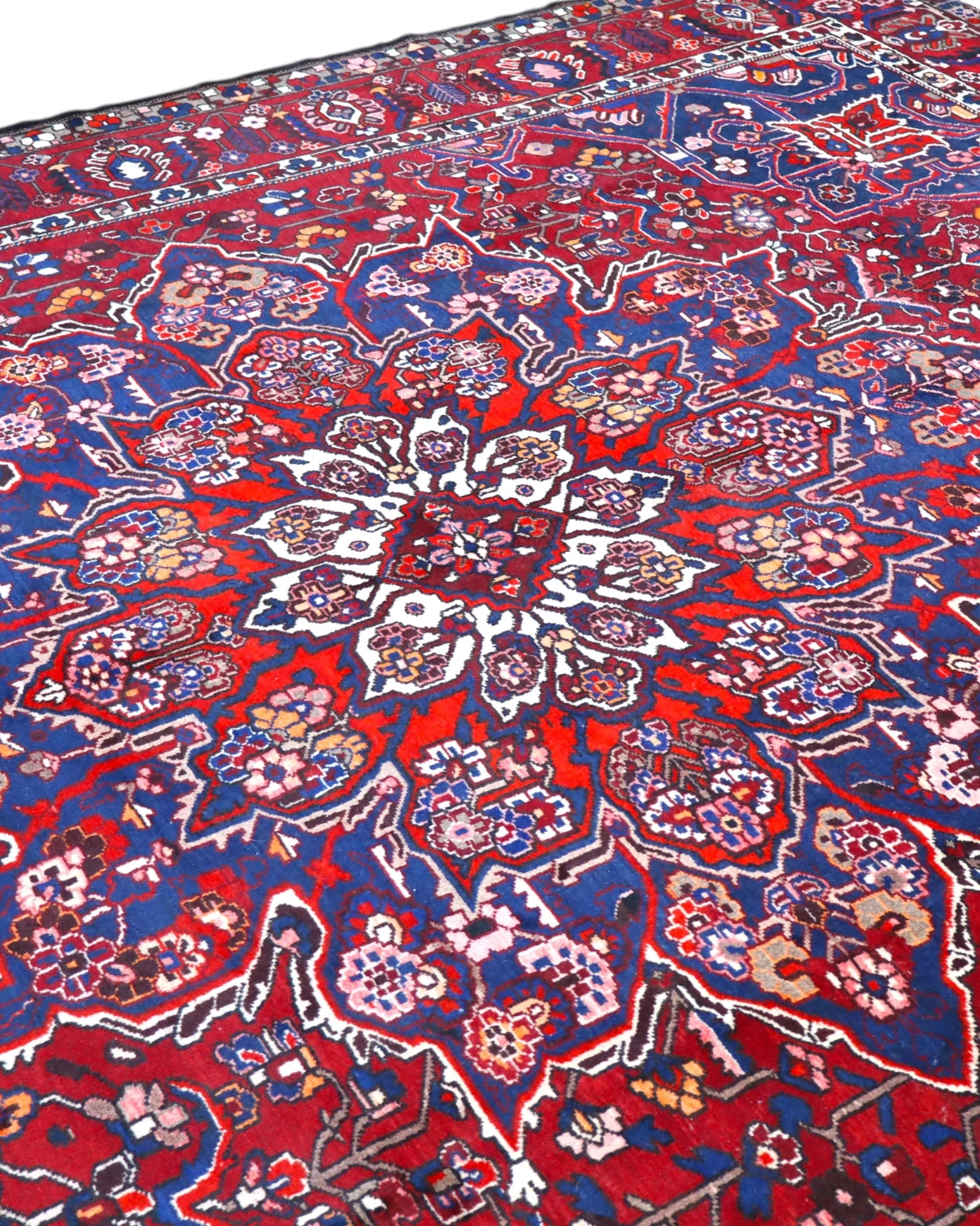 perserteppich-bakhtiary-380-x-304-cm-schurwolle-handgeknupft-14 Handgeknüpfter Perserteppich 380 × 304 cm