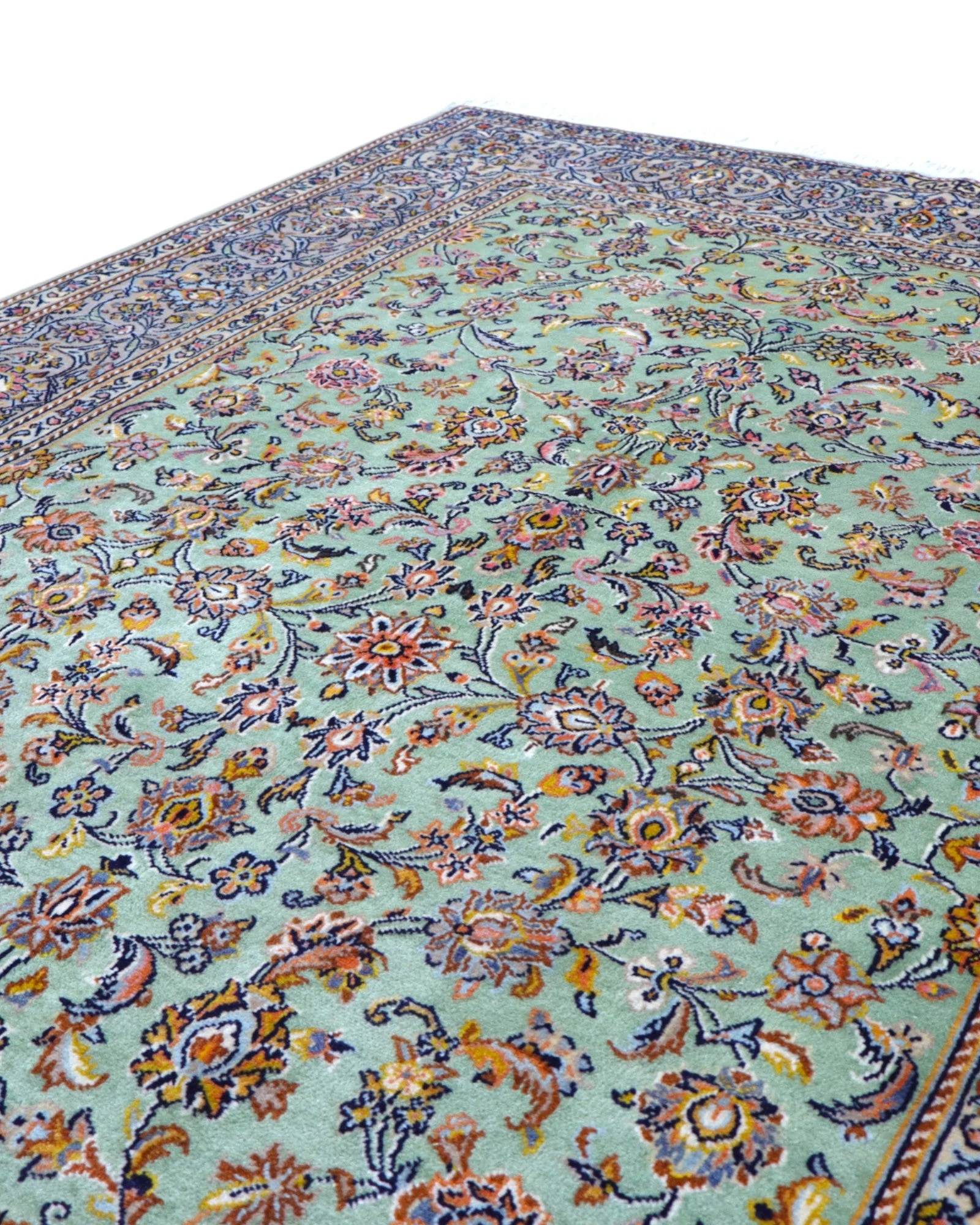 perserteppich-kashan-216-x-150-cm-schurwolle-handgeknupft-grun-22 Handgeknüpfter Kashan Perserteppich, 216 × 150 cm, Wolle