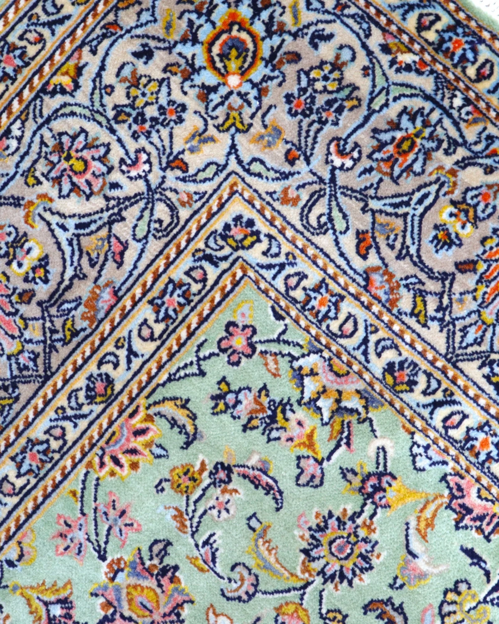 perserteppich-kashan-216-x-150-cm-schurwolle-handgeknupft-grun-23 Handgeknüpfter Kashan Perserteppich, 216 × 150 cm, Wolle