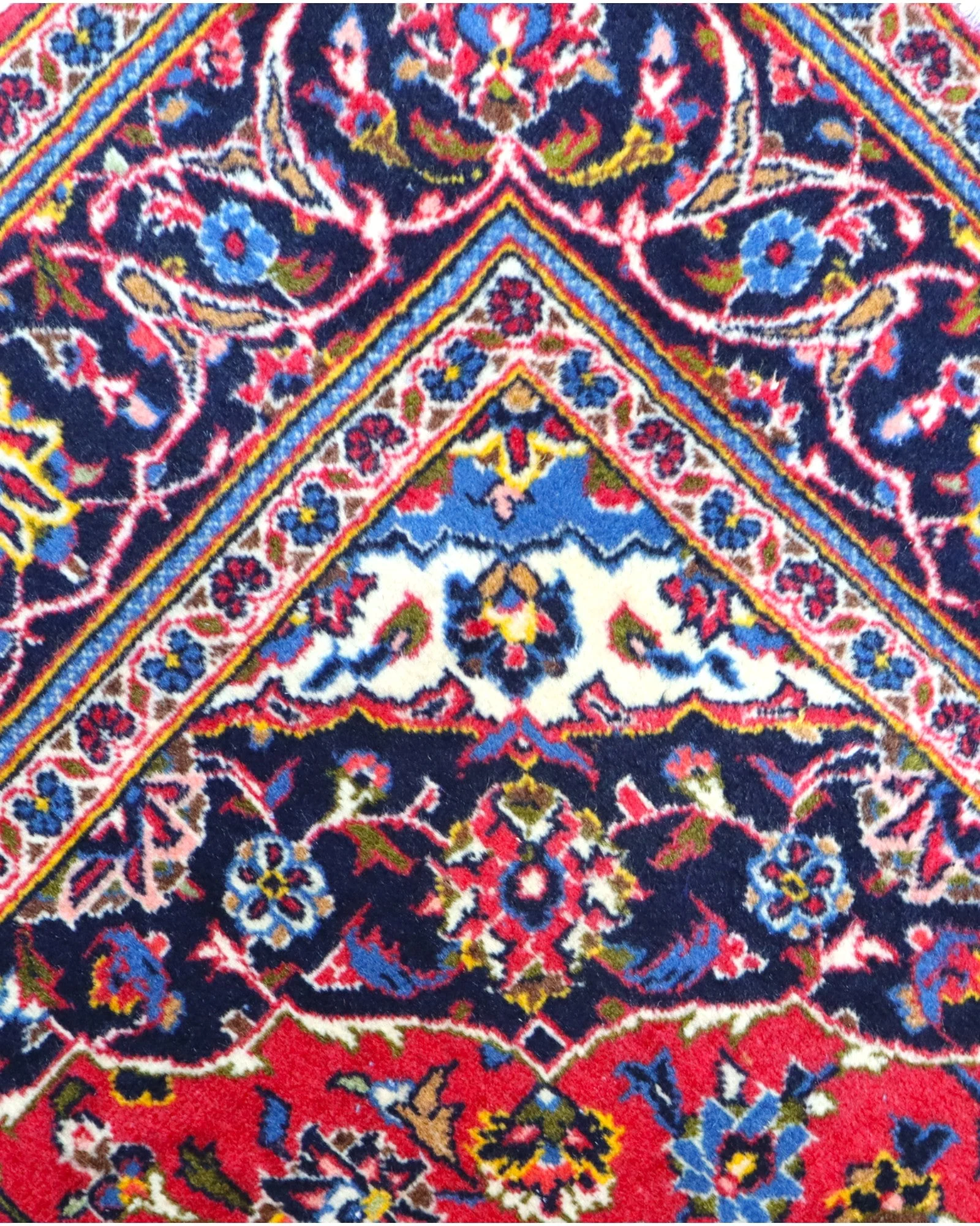Handgeknüpfter Kashan Perserteppich, 230 × 143 cm, Wolle