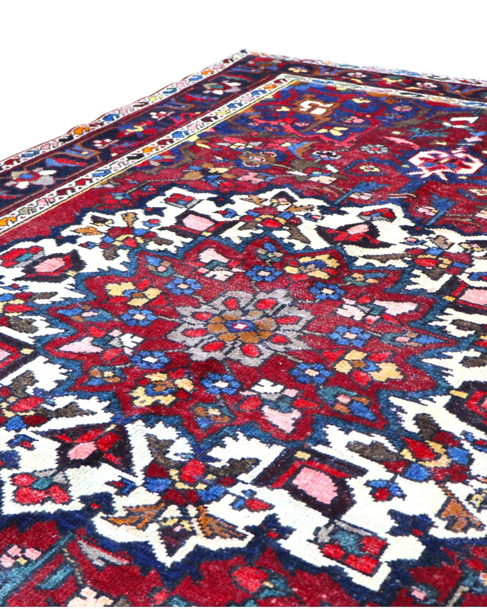 Bakhtiari Perserteppich 214 × 149 cm aus Wolle, handgeknüpft