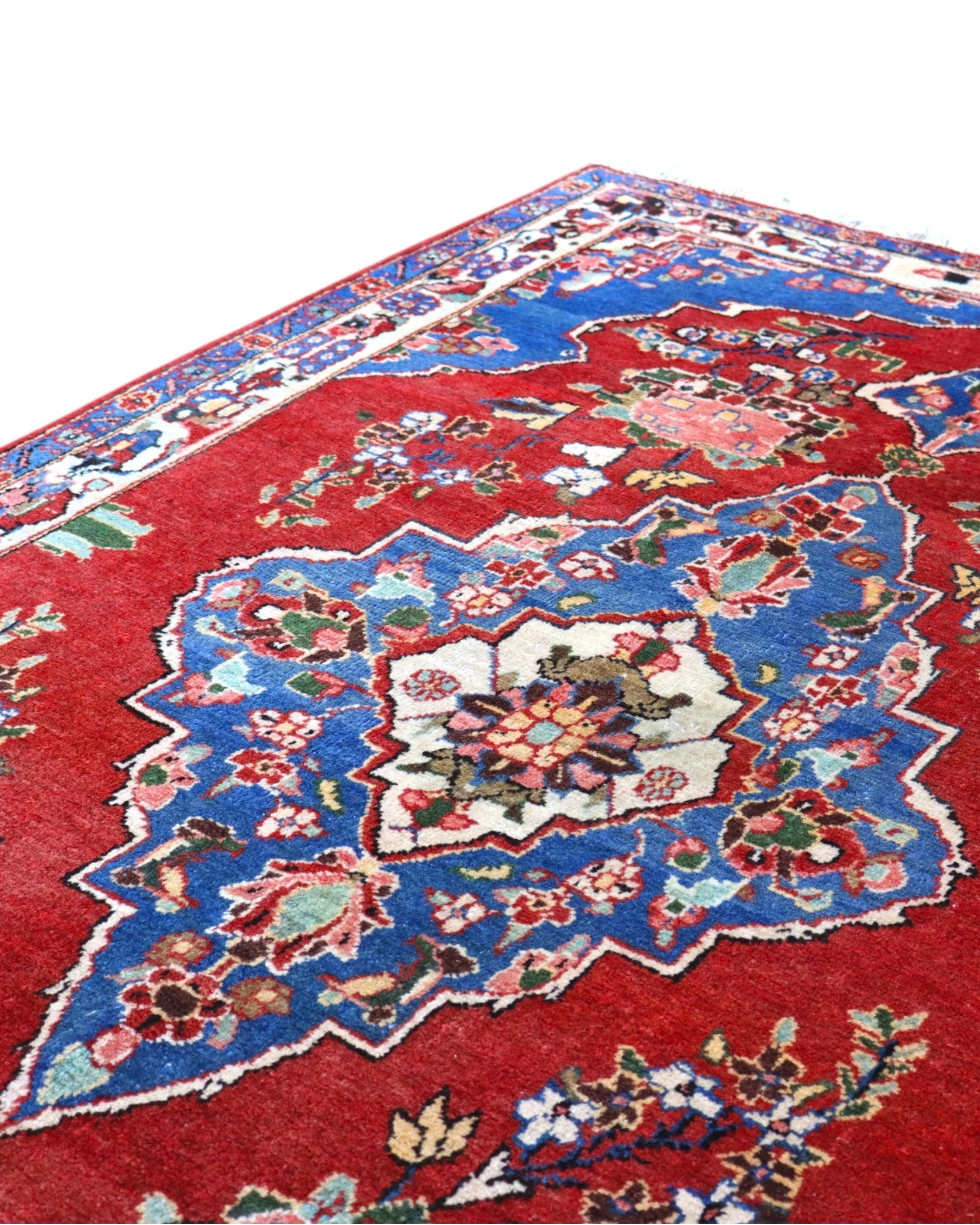 Handgeknüpfter Lilian Perserteppich 205 × 135 cm