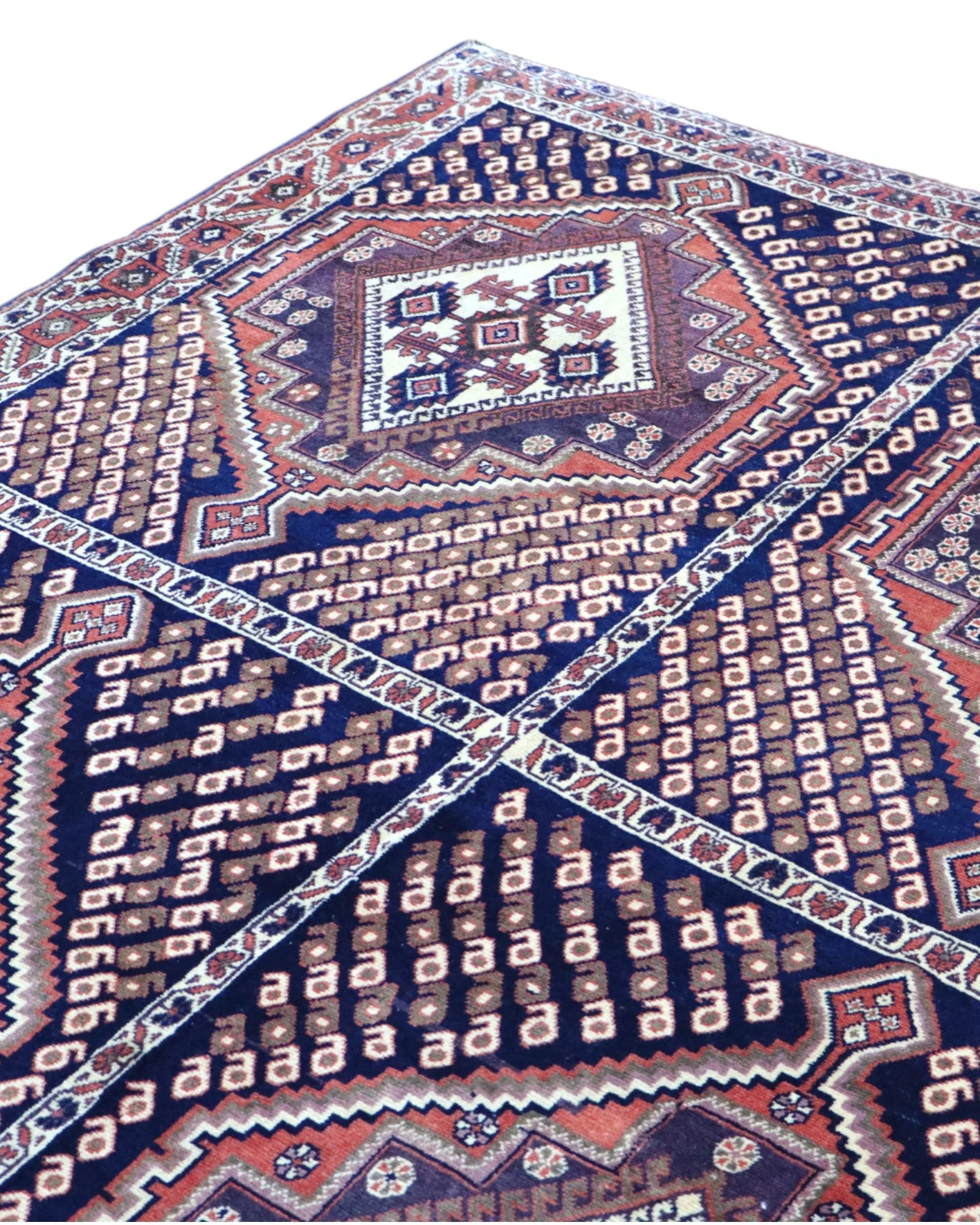 Afshar Perserteppich 203 × 150 cm aus Wolle, handgeknüpft