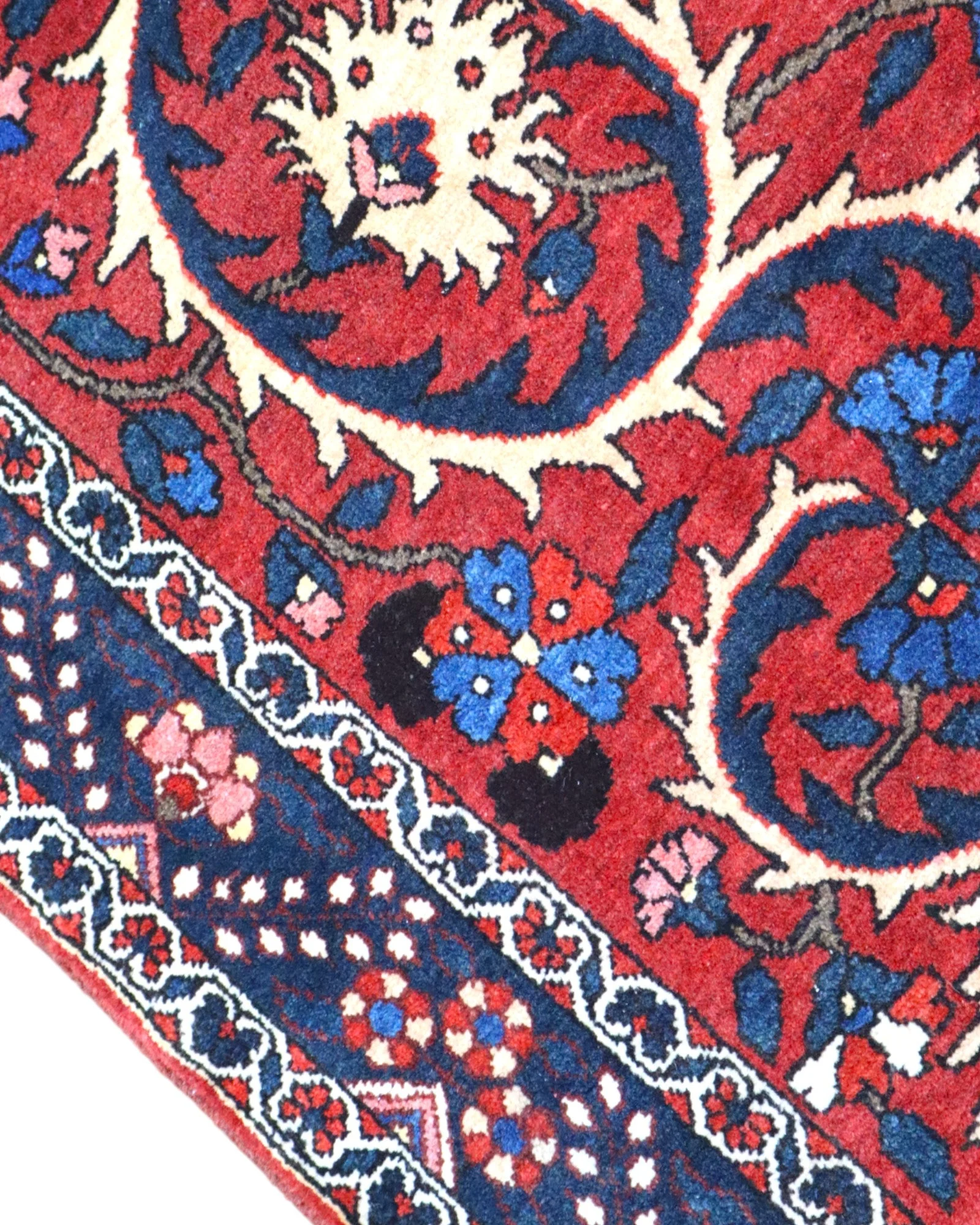 Bakhtiari Perserteppich aus Iran, 204 × 136 cm