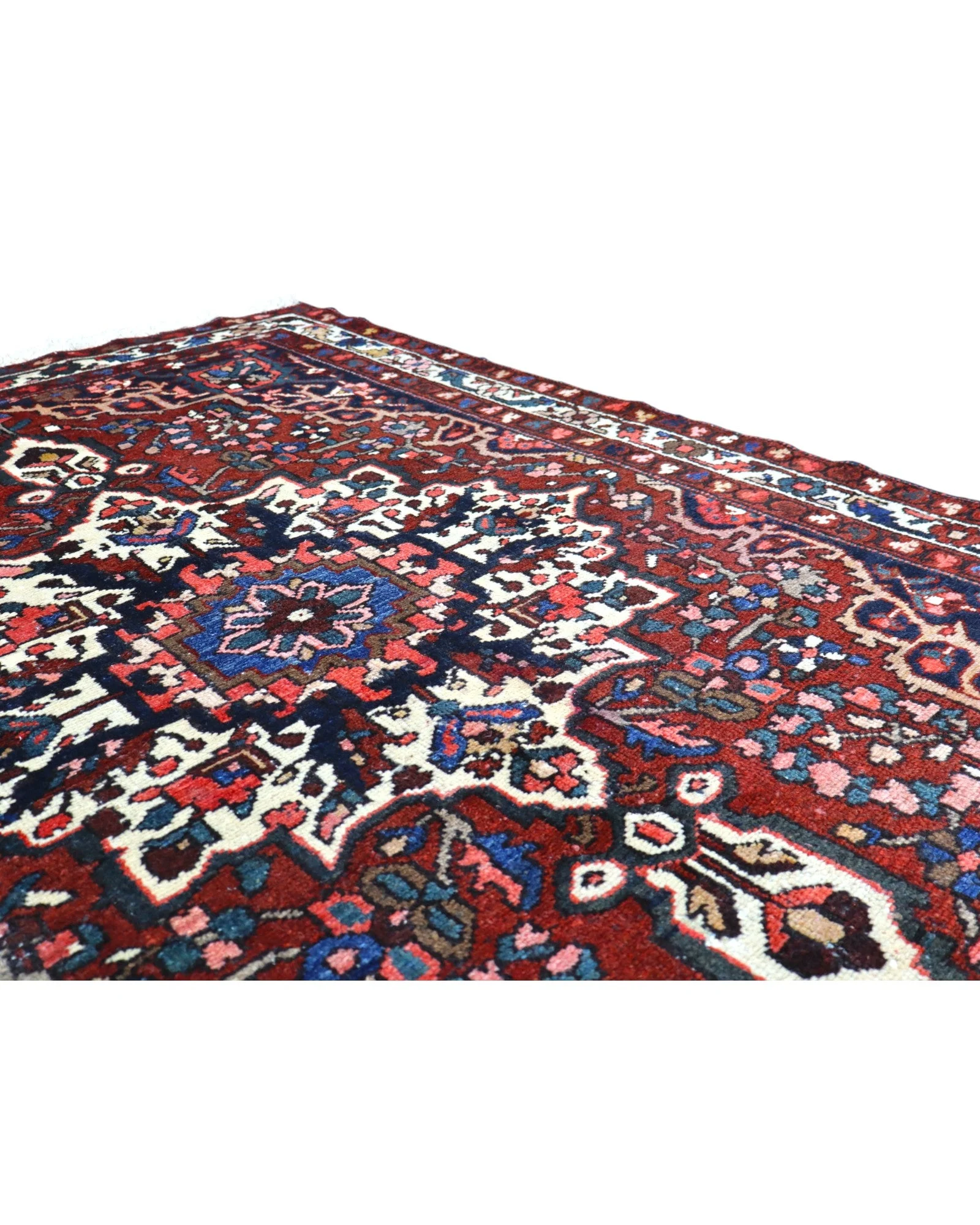 Bakhtiari Perserteppich 205 × 156 cm aus Wolle, handgeknüpft