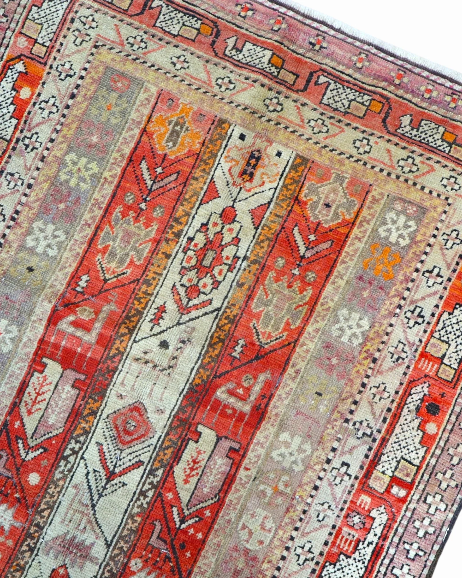 Orientteppich aus Türkei, 183 × 112 cm