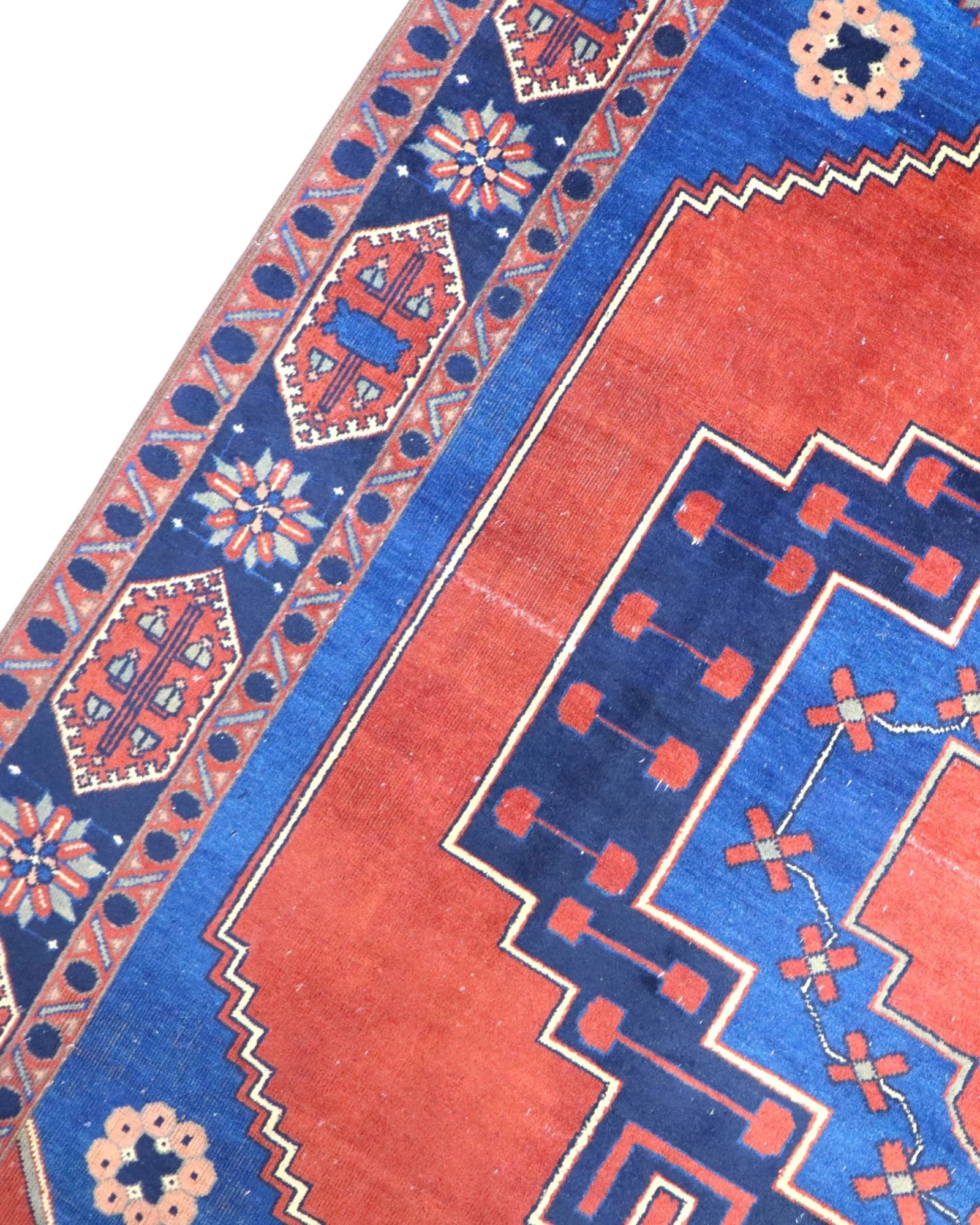 Orientteppich aus dem Orient, 238 × 196 cm