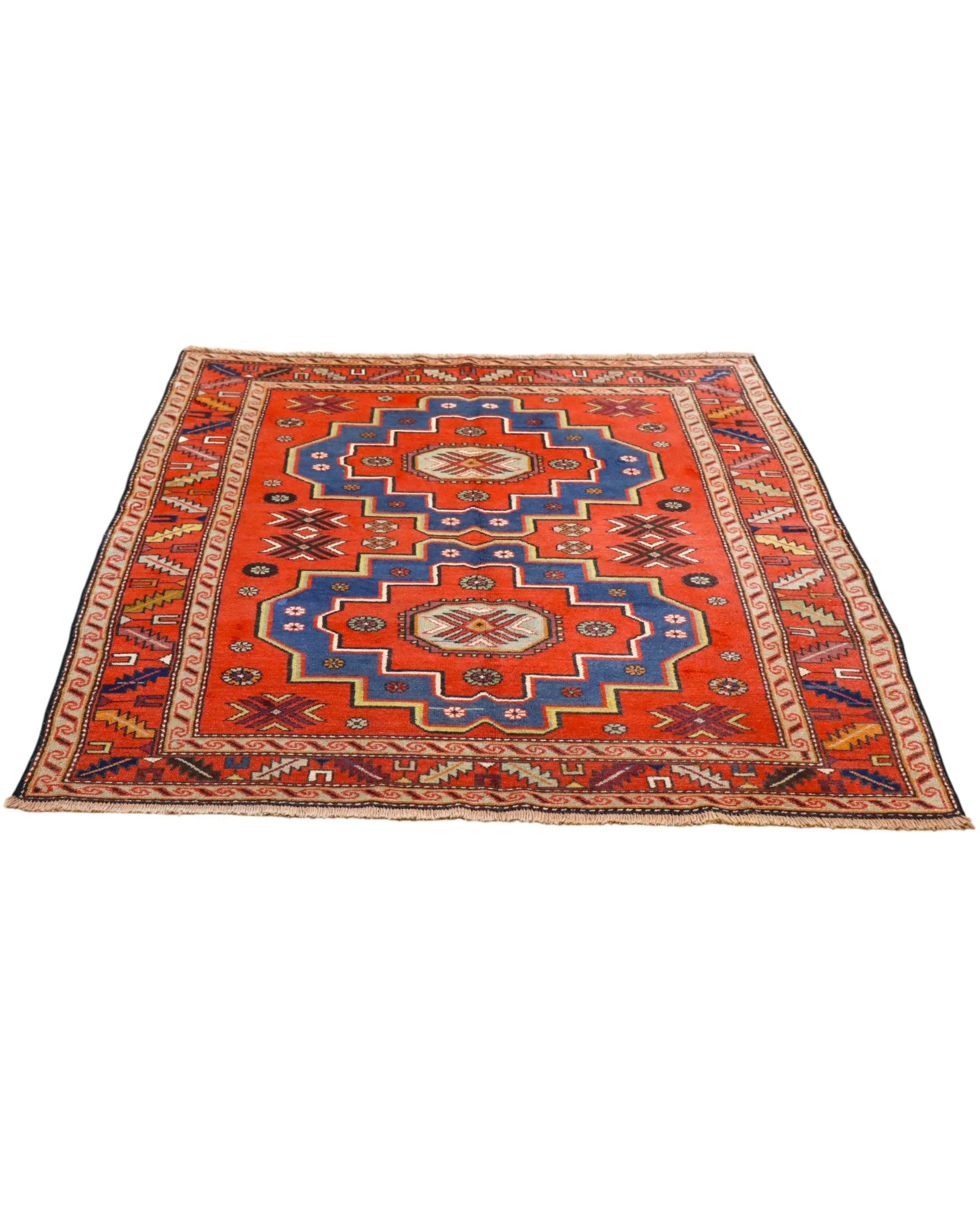 Handgeknüpfter Orientteppich 183 × 135 cm