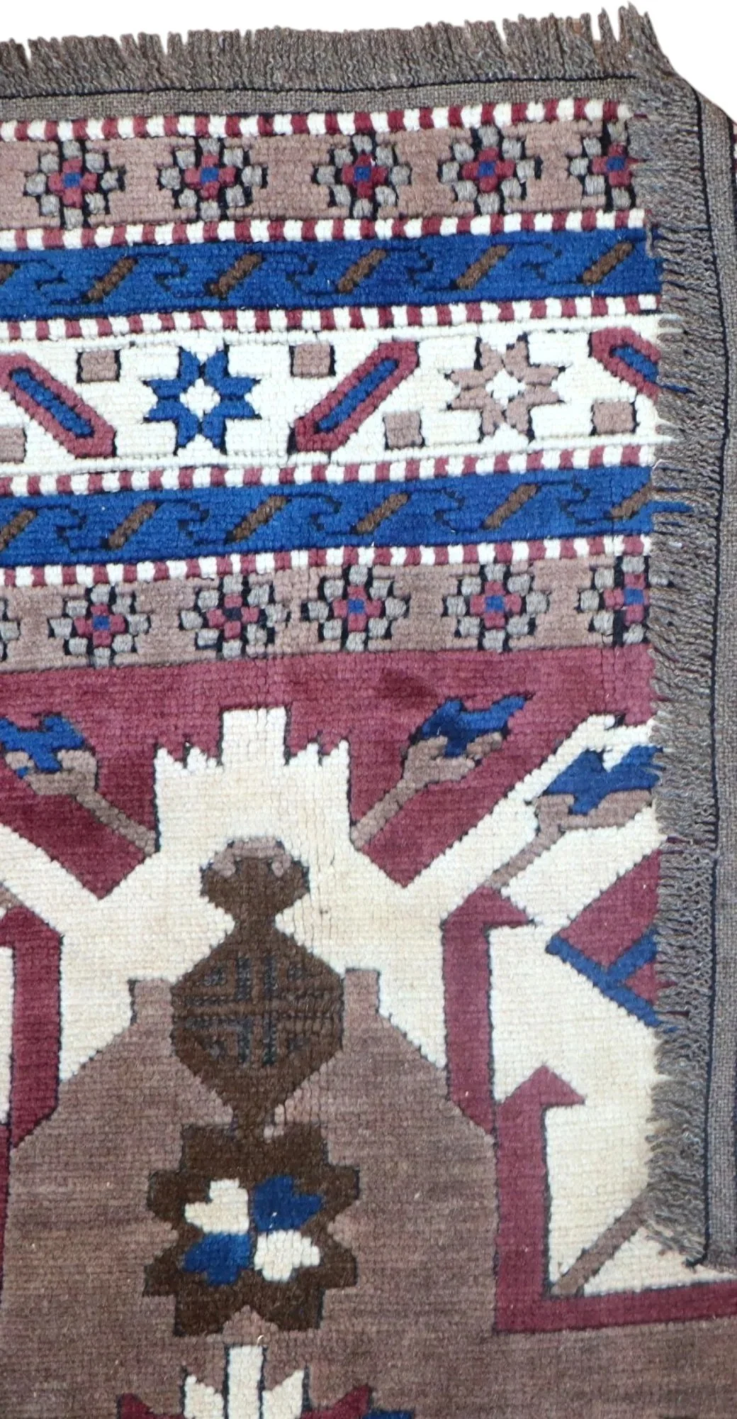 Orientteppich aus dem Orient, 246 × 180 cm