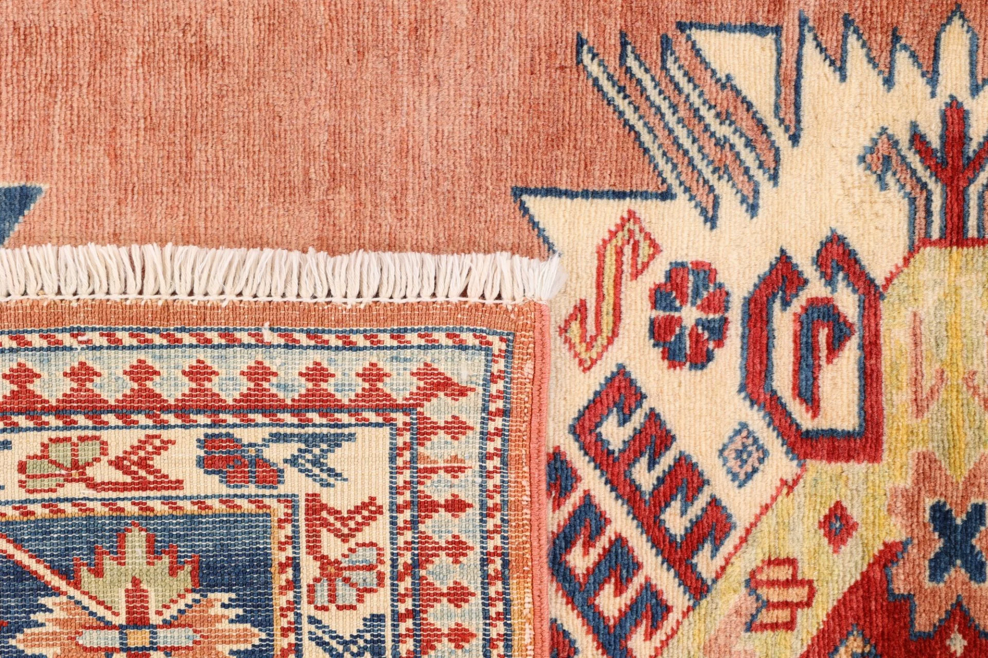 Orientteppich aus Pakistan, 126 × 186 cm