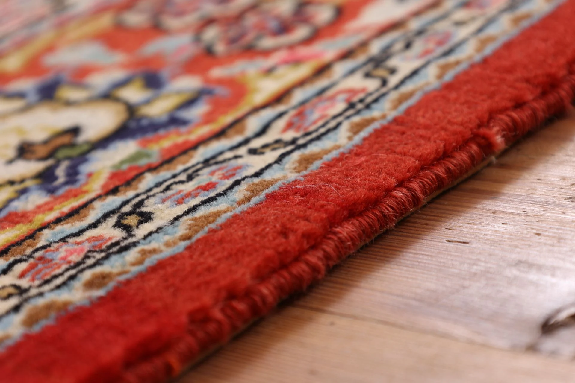 Ghom Perserteppich aus Iran, 137 × 199 cm